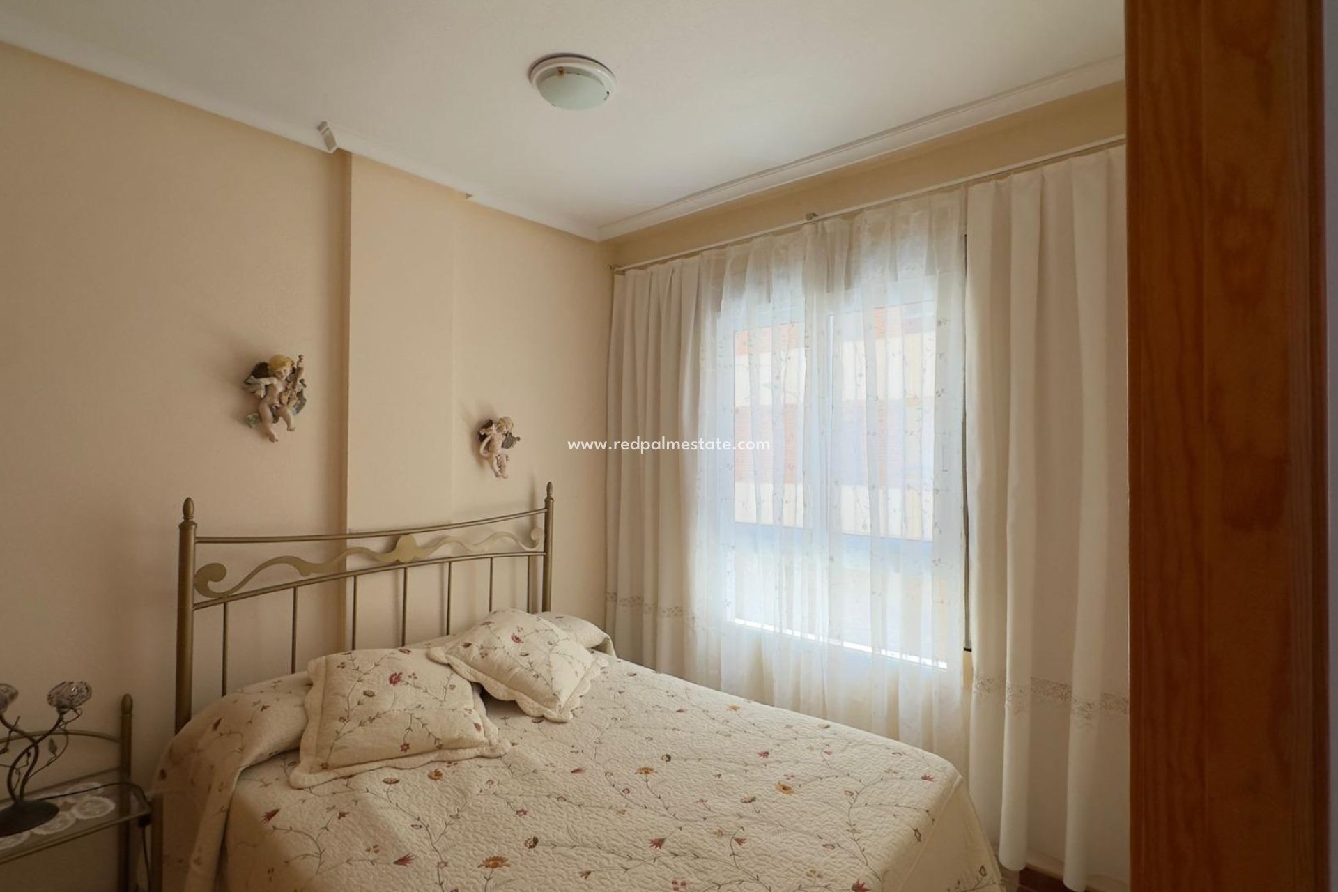 Resale - Apartment -
Torrevieja - El Acequión - Los Náufragos