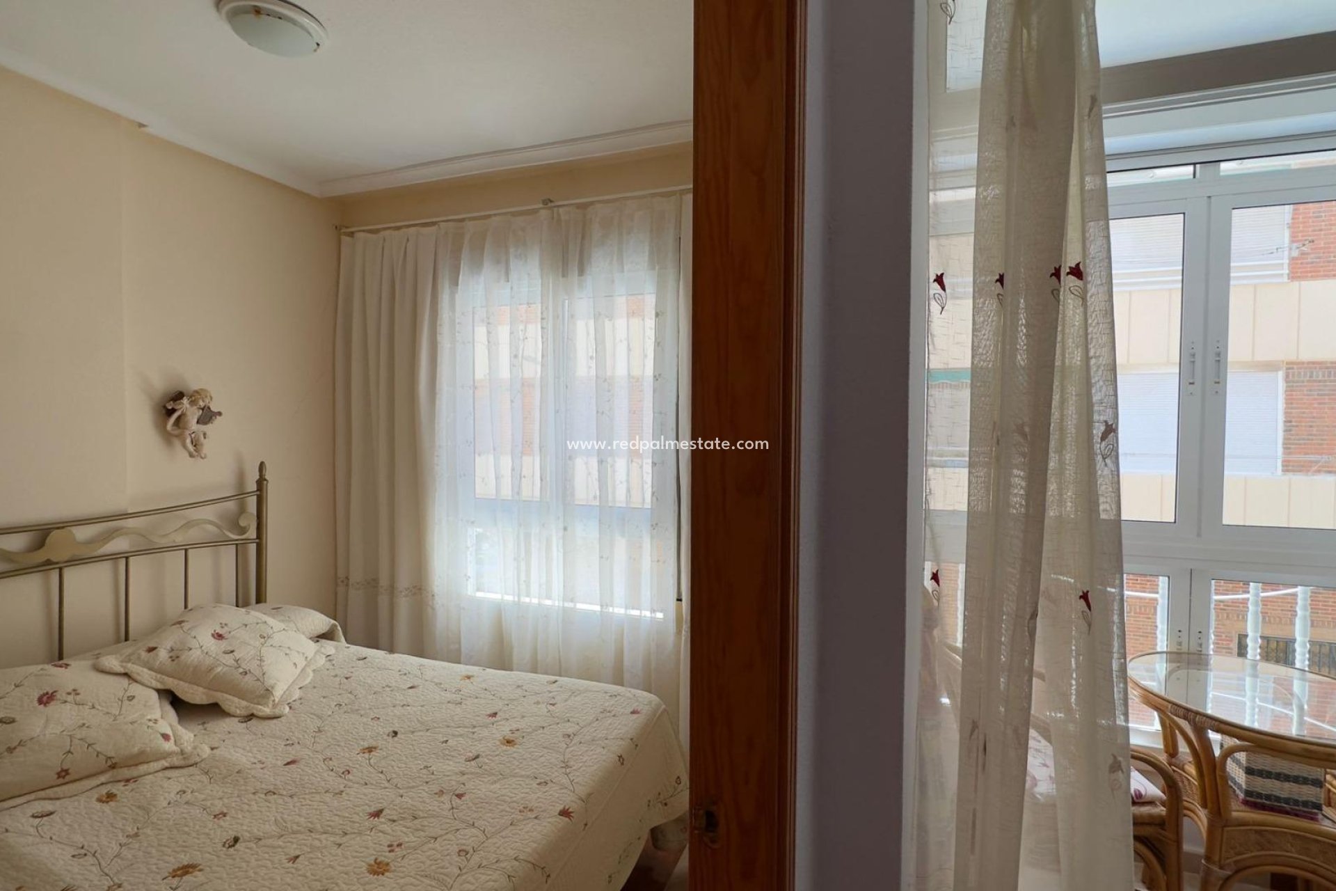 Resale - Apartment -
Torrevieja - El Acequión - Los Náufragos