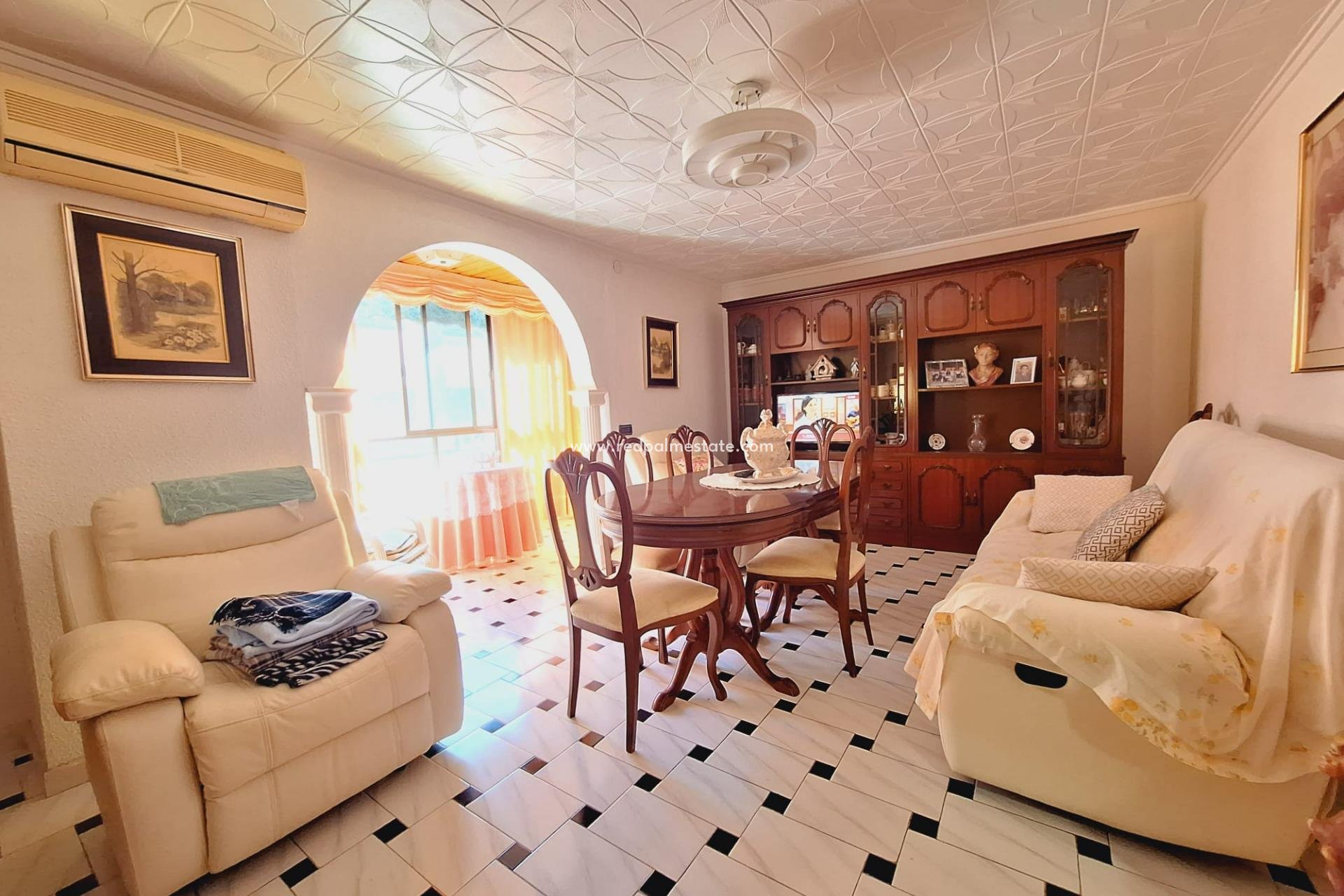 Resale - Apartment -
Torrevieja - El Acequión - Los Náufragos