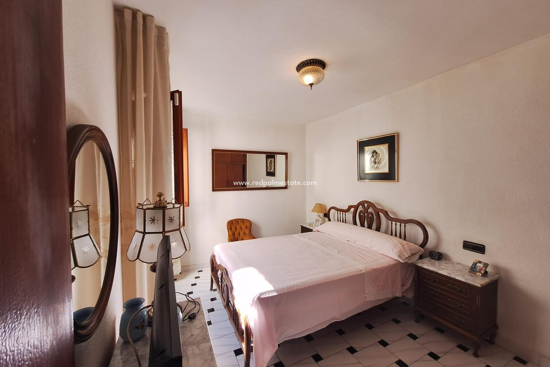 Resale - Apartment -
Torrevieja - El Acequión - Los Náufragos