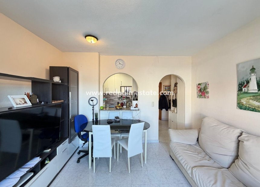 Resale - Apartment -
Torrevieja - El Acequión - Los Náufragos