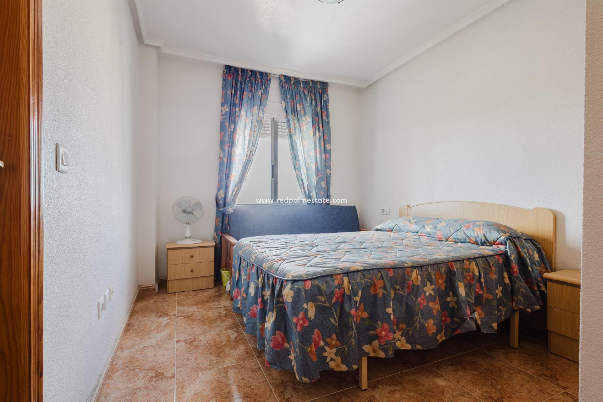 Resale - Apartment -
Torrevieja - El Acequión - Los Náufragos