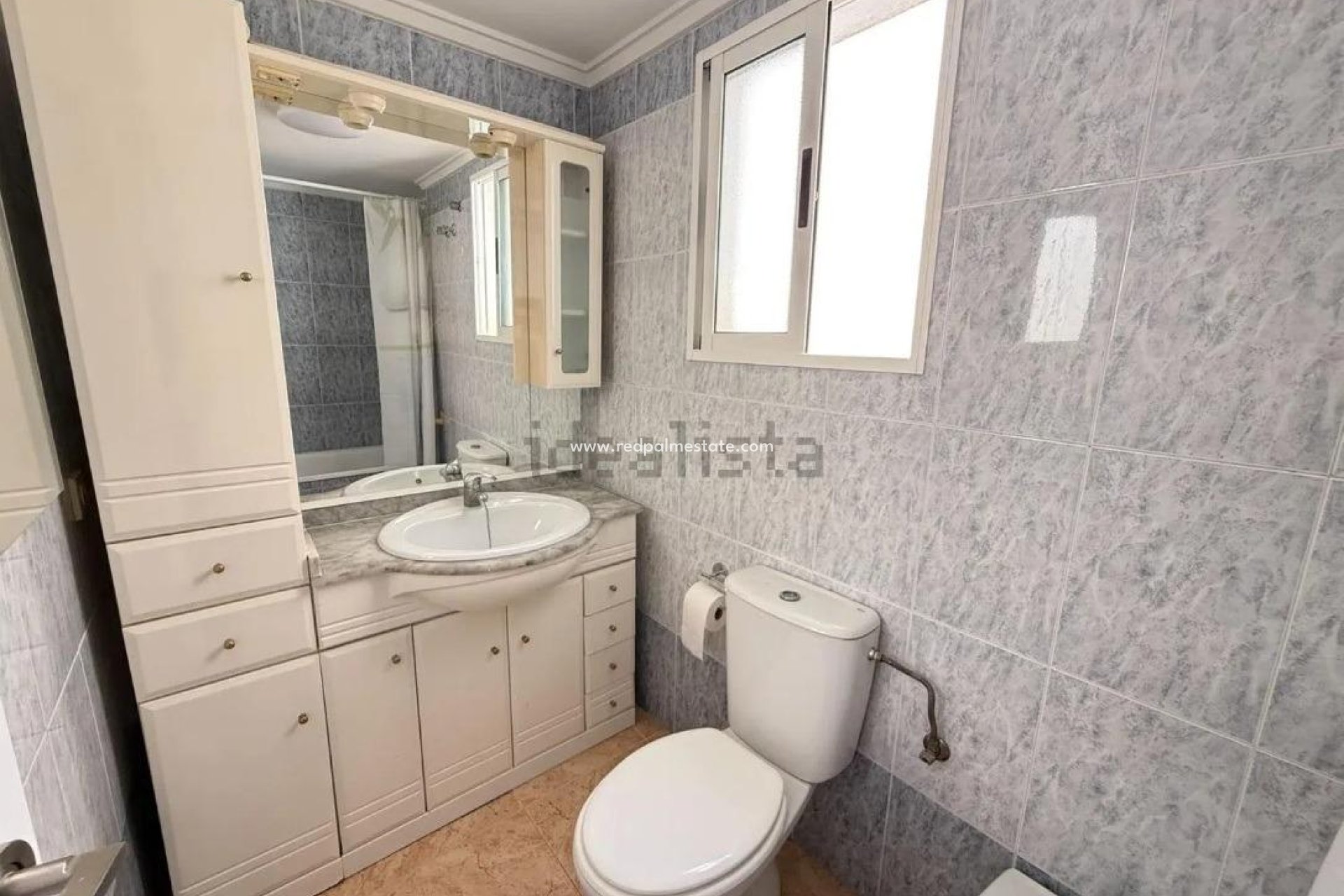 Resale - Apartment -
Torrevieja - El molino