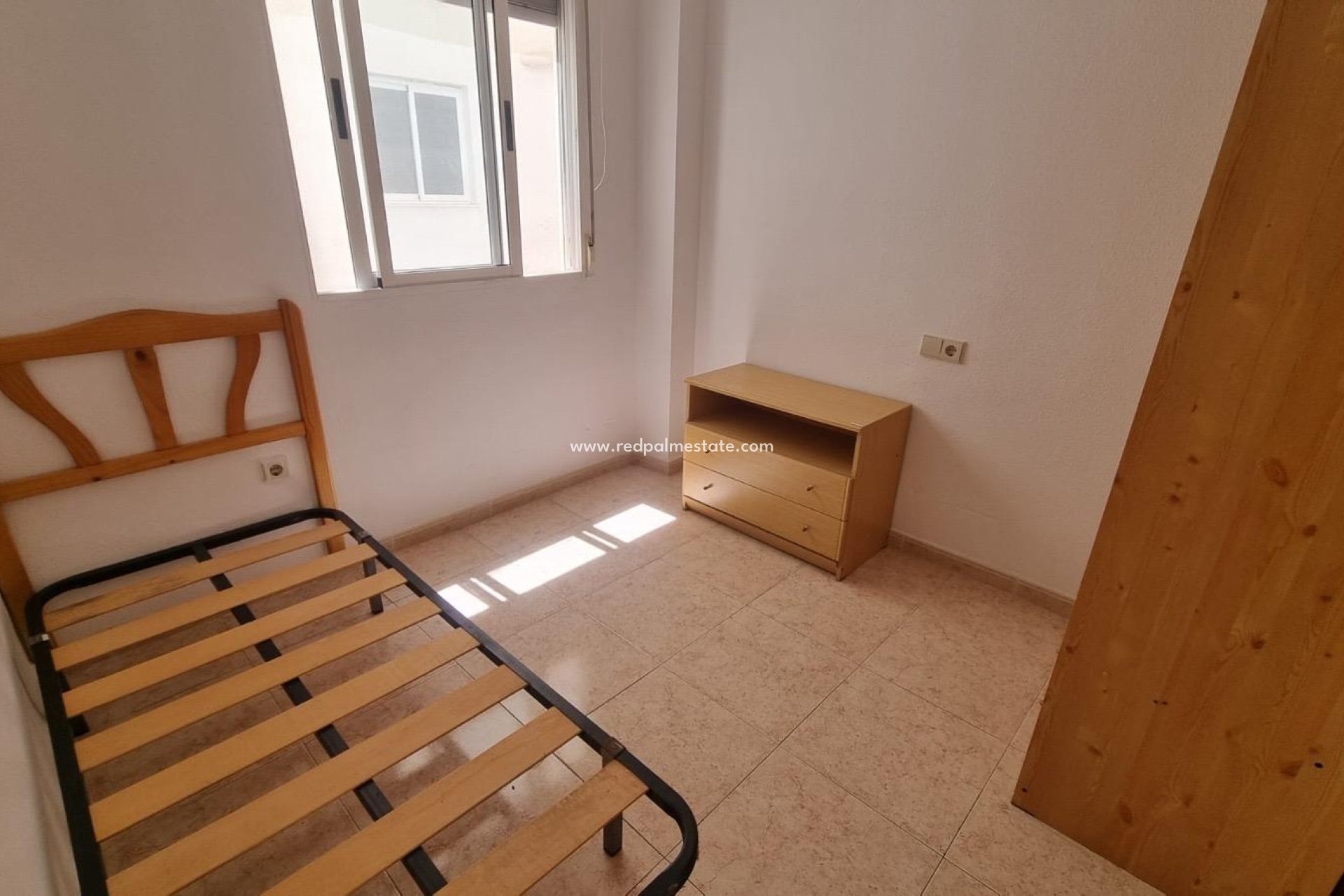 Resale - Apartment -
Torrevieja - El molino