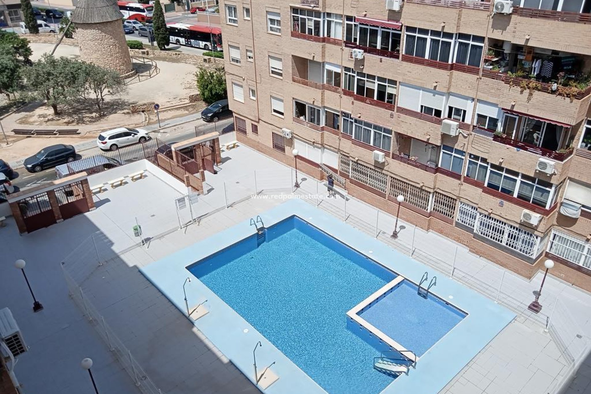 Resale - Apartment -
Torrevieja - El molino