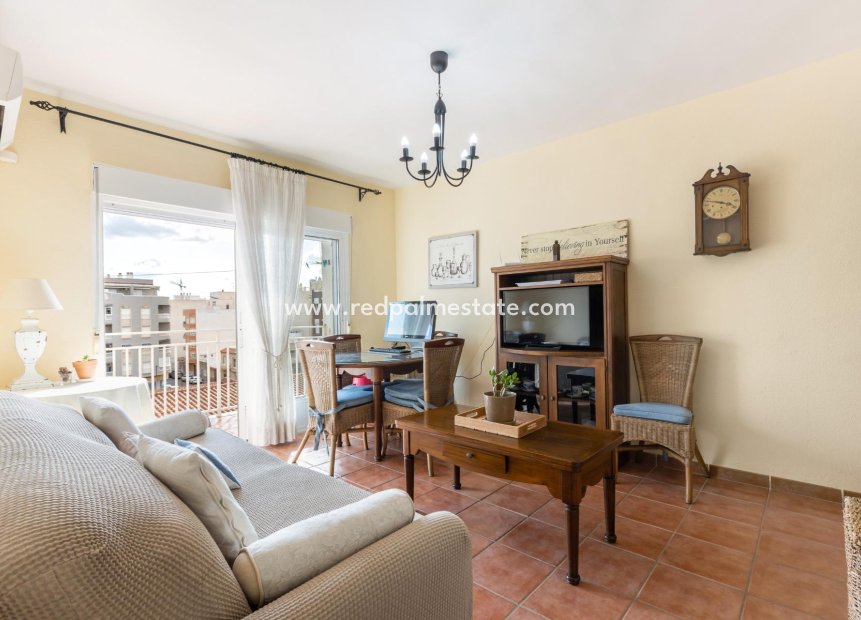 Resale - Apartment -
Torrevieja - Estacion de autobuses