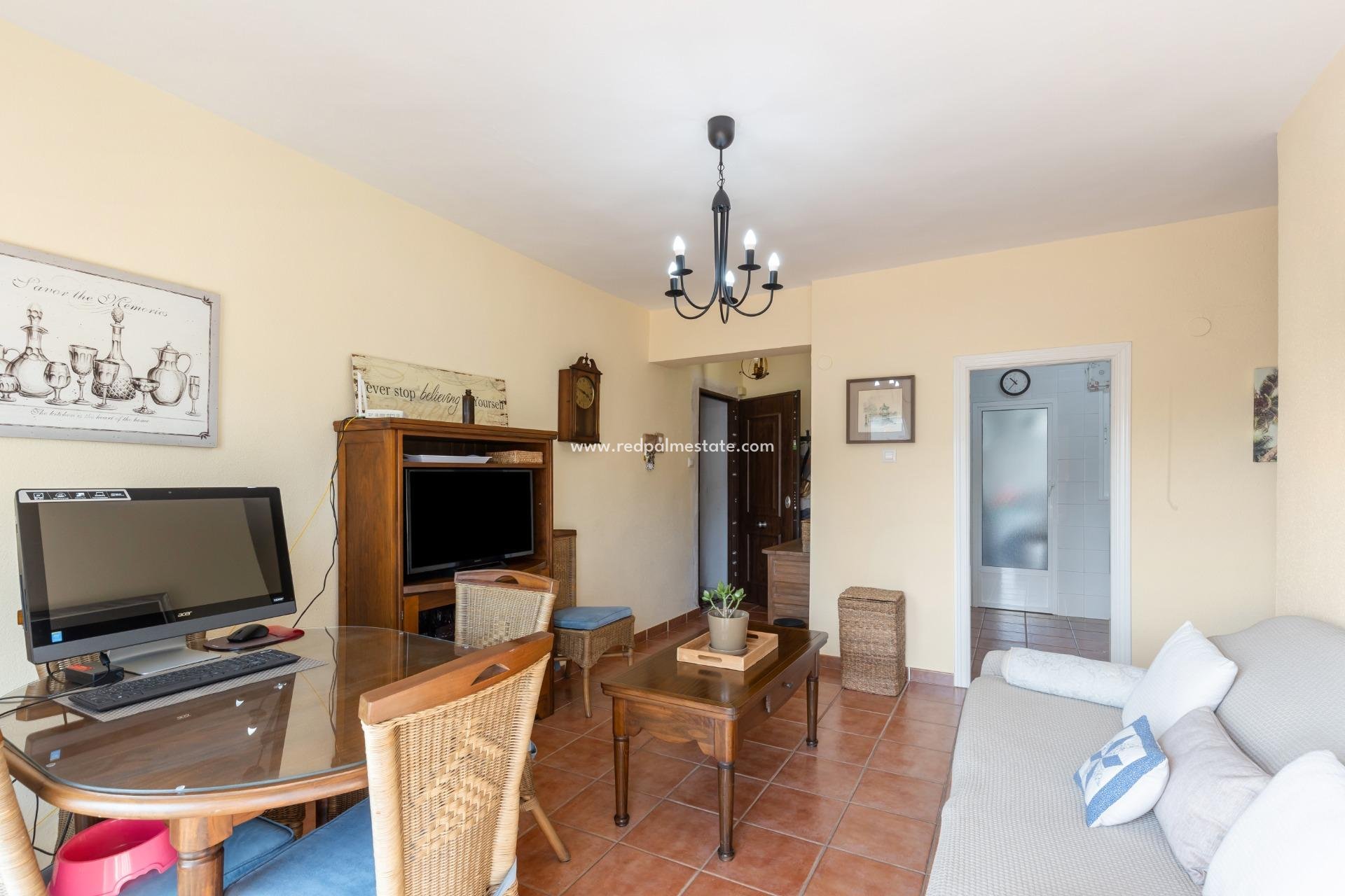 Resale - Apartment -
Torrevieja - Estacion de autobuses