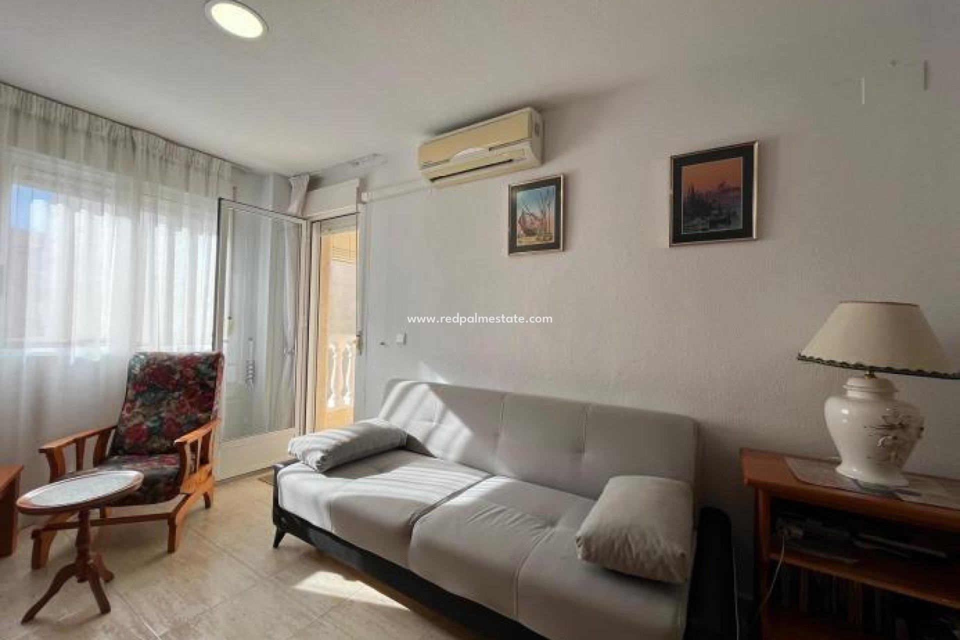 Resale - Apartment -
Torrevieja - Estacion de autobuses