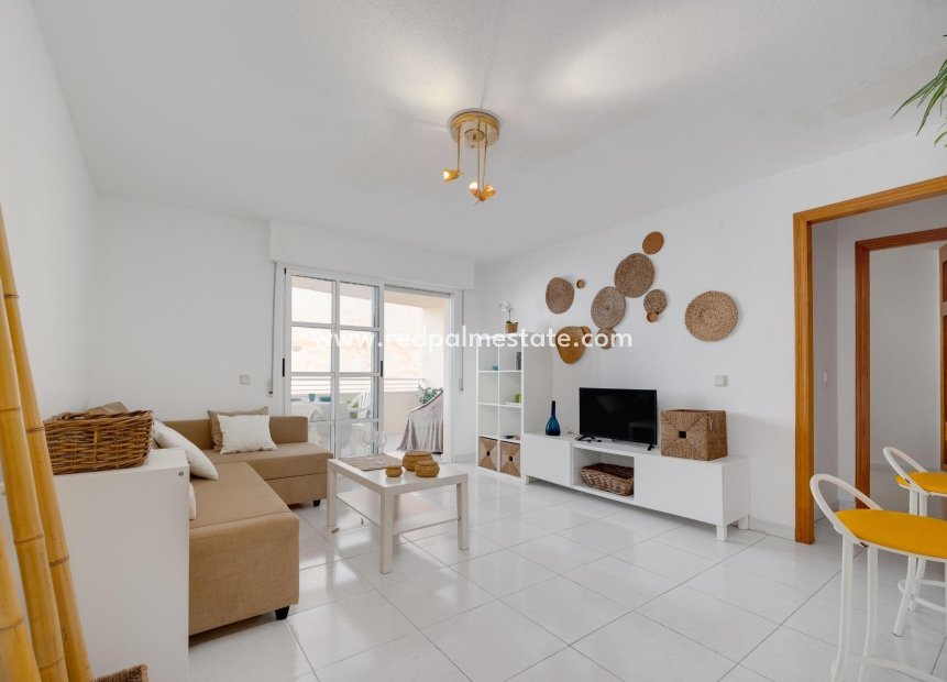 Resale - Apartment -
Torrevieja - Estacion de autobuses