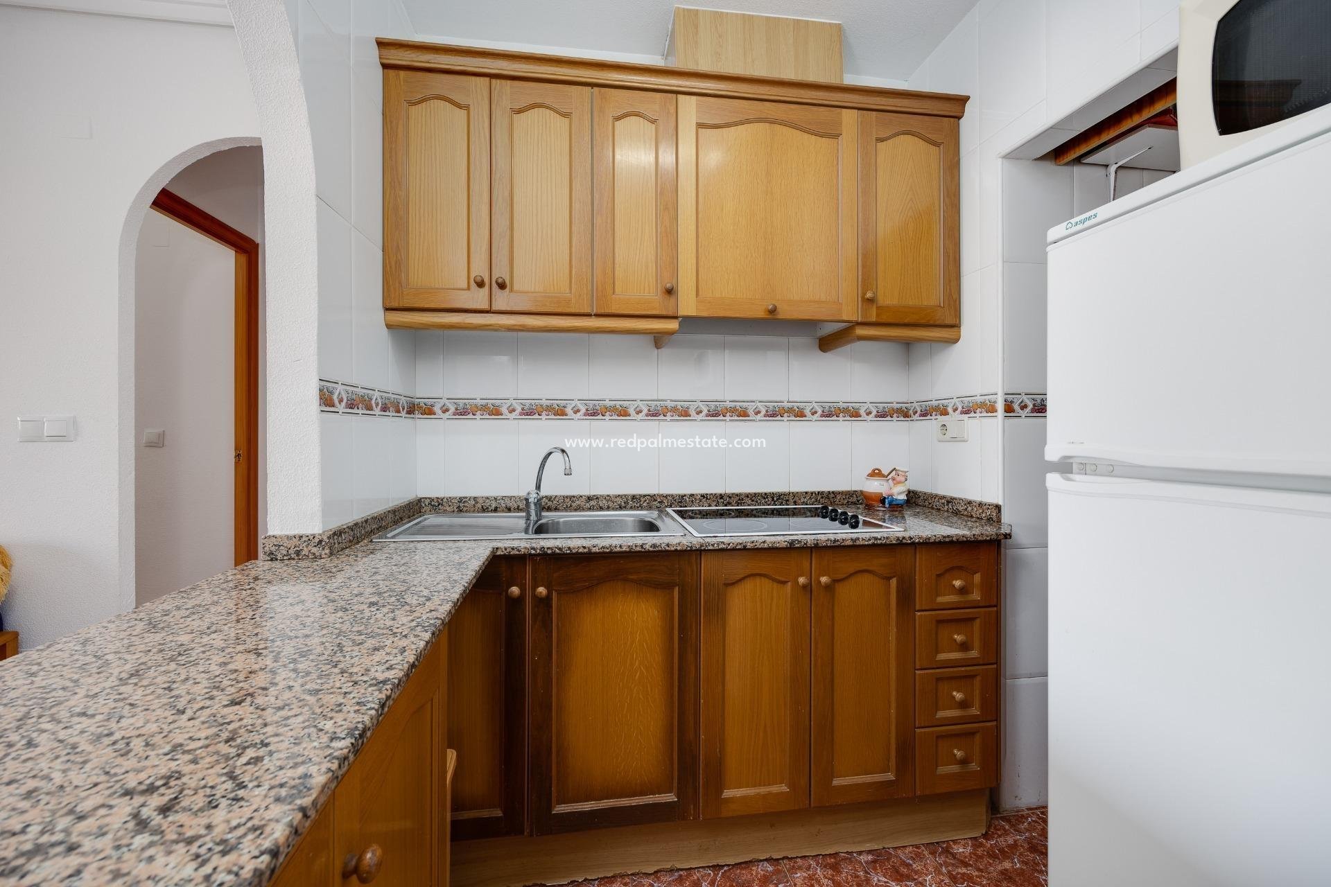 Resale - Apartment -
Torrevieja - Estacion de autobuses