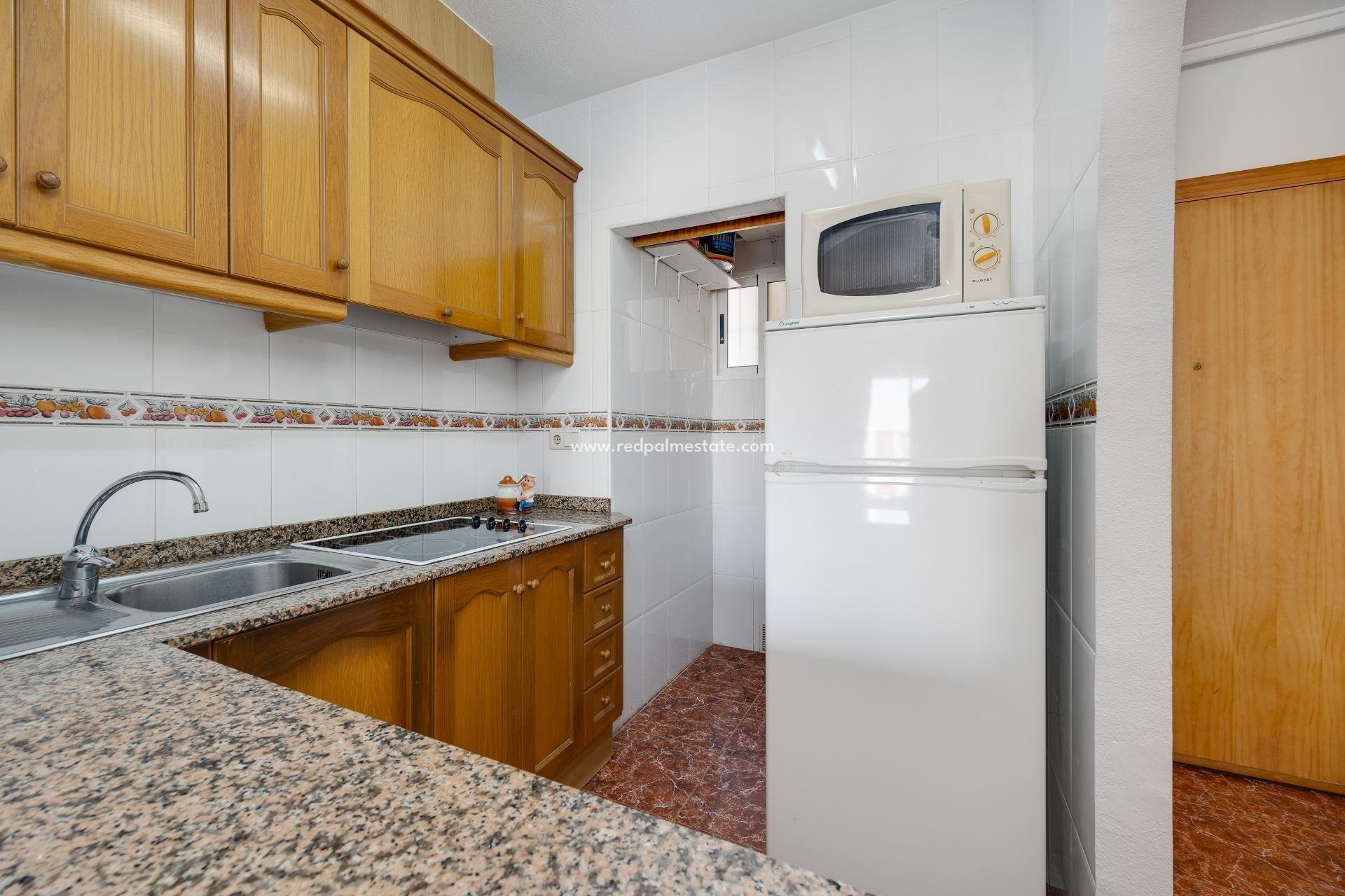 Resale - Apartment -
Torrevieja - Estacion de autobuses