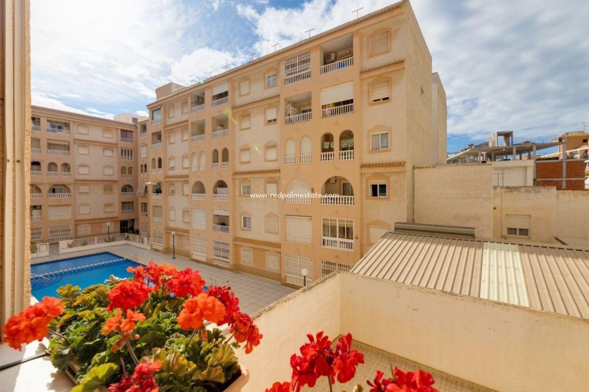 Resale - Apartment -
Torrevieja - Estacion de autobuses