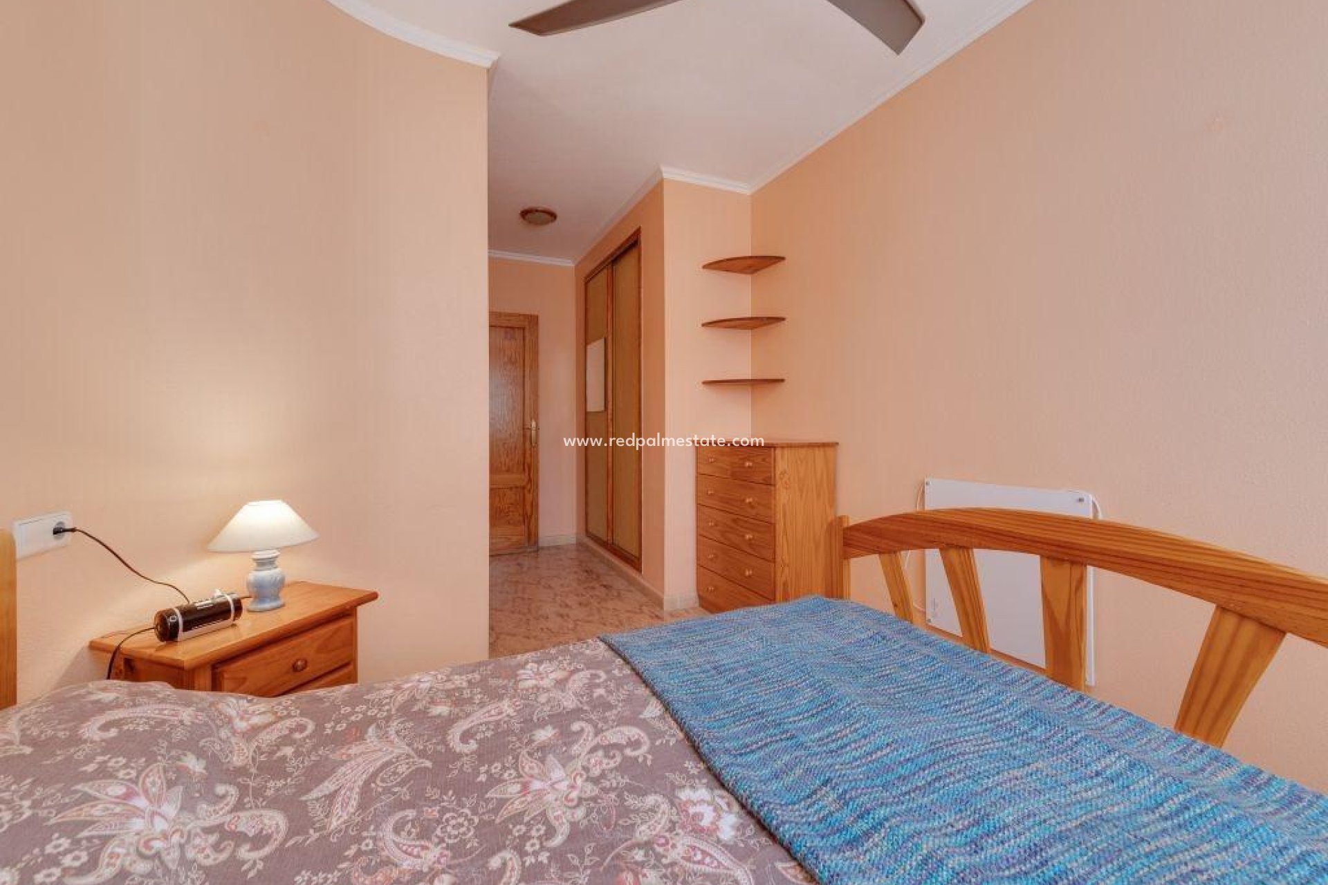 Resale - Apartment -
Torrevieja - Estacion de autobuses