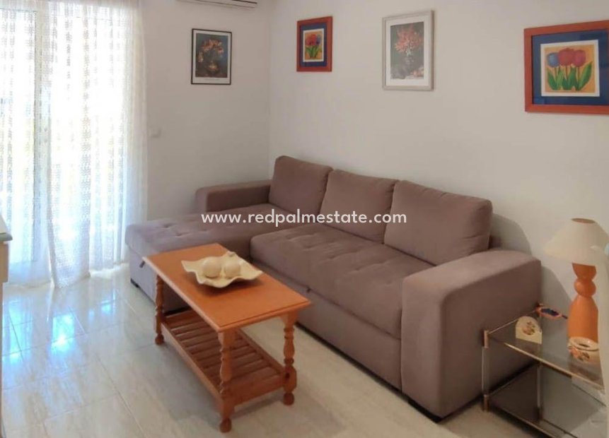 Resale - Apartment -
Torrevieja - Estacion de autobuses