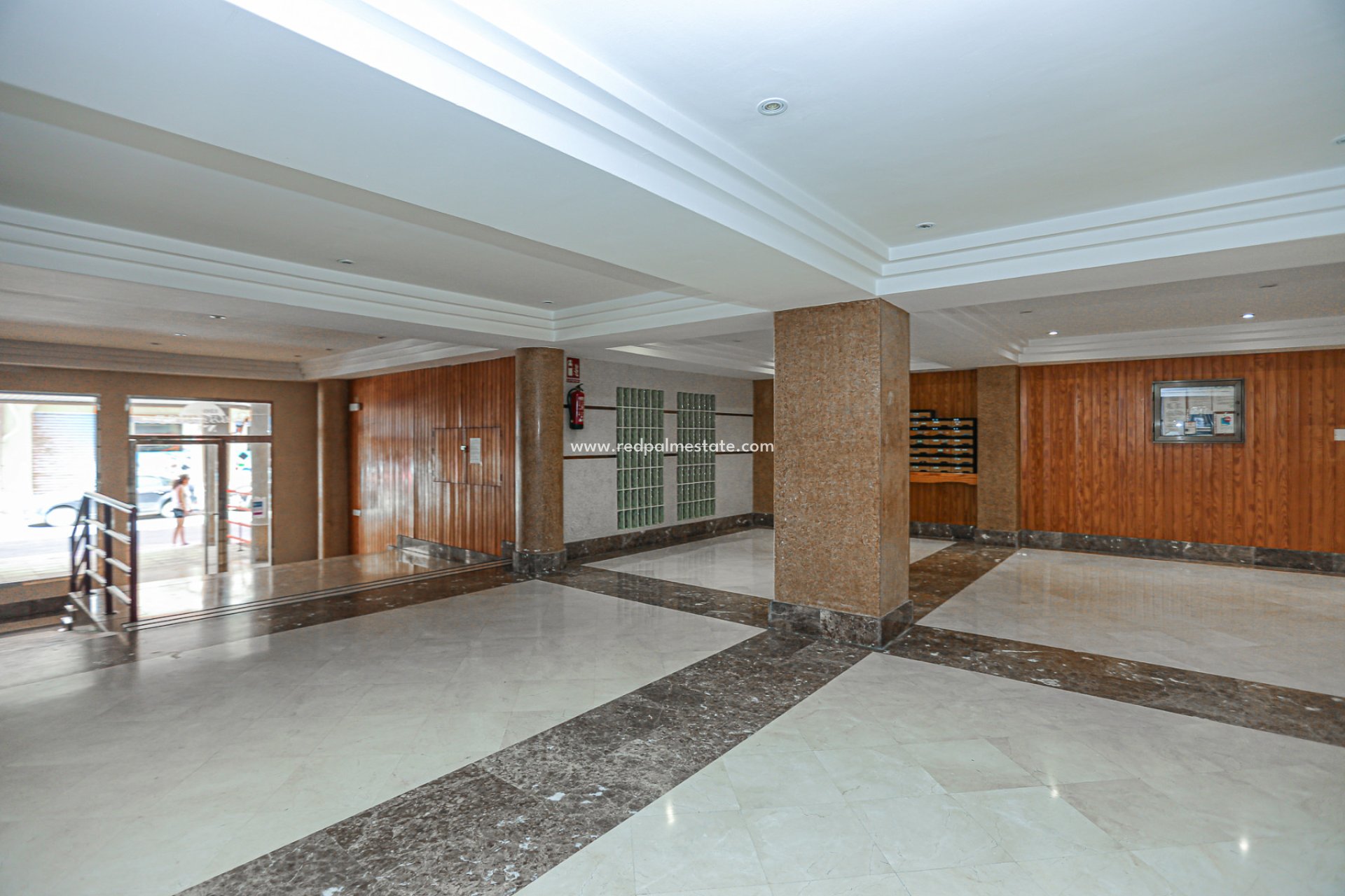 Resale - Apartment -
Torrevieja - La Mata