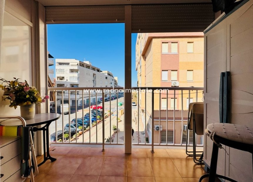 Resale - Apartment -
Torrevieja - La Mata