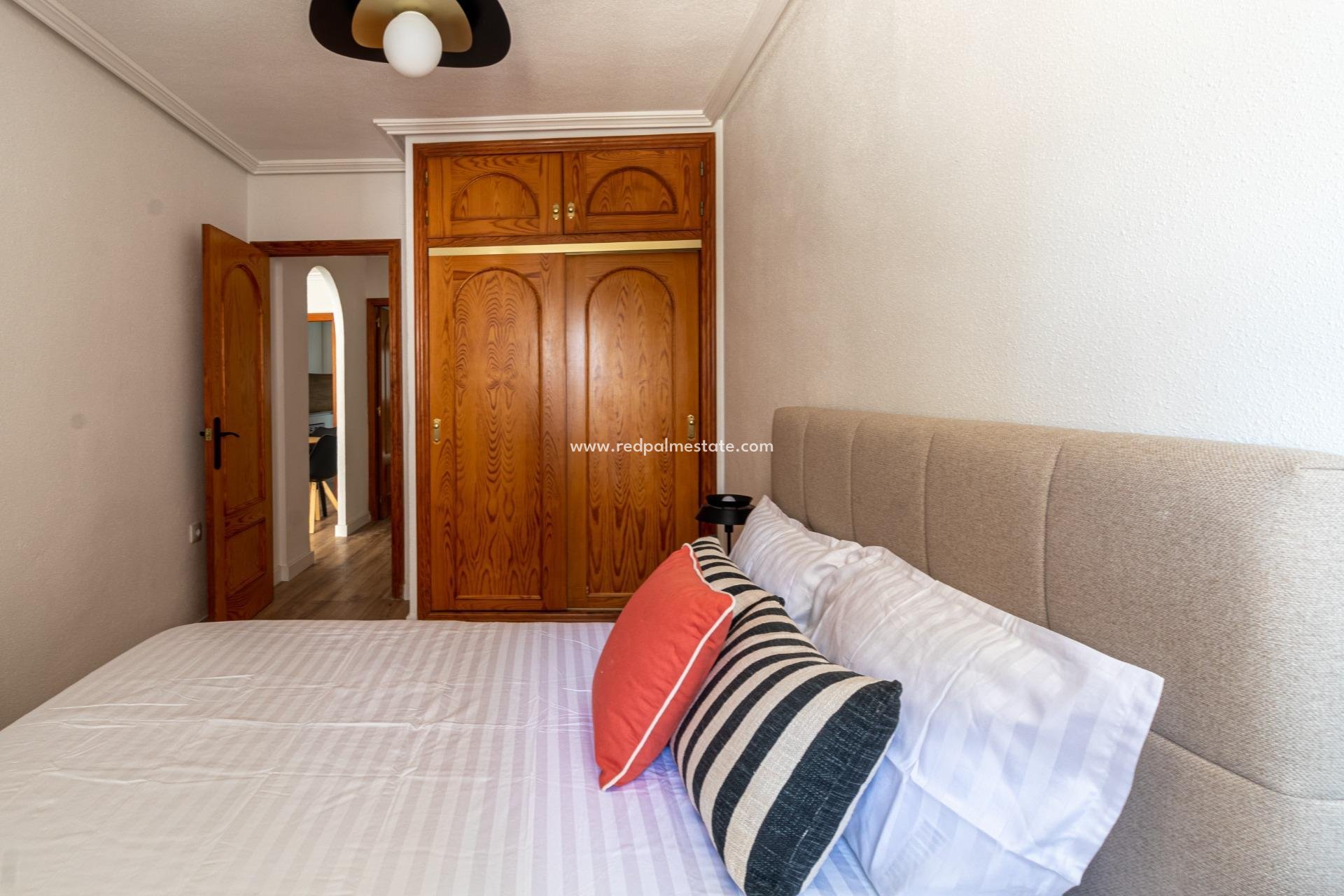 Resale - Apartment -
Torrevieja - La Mata