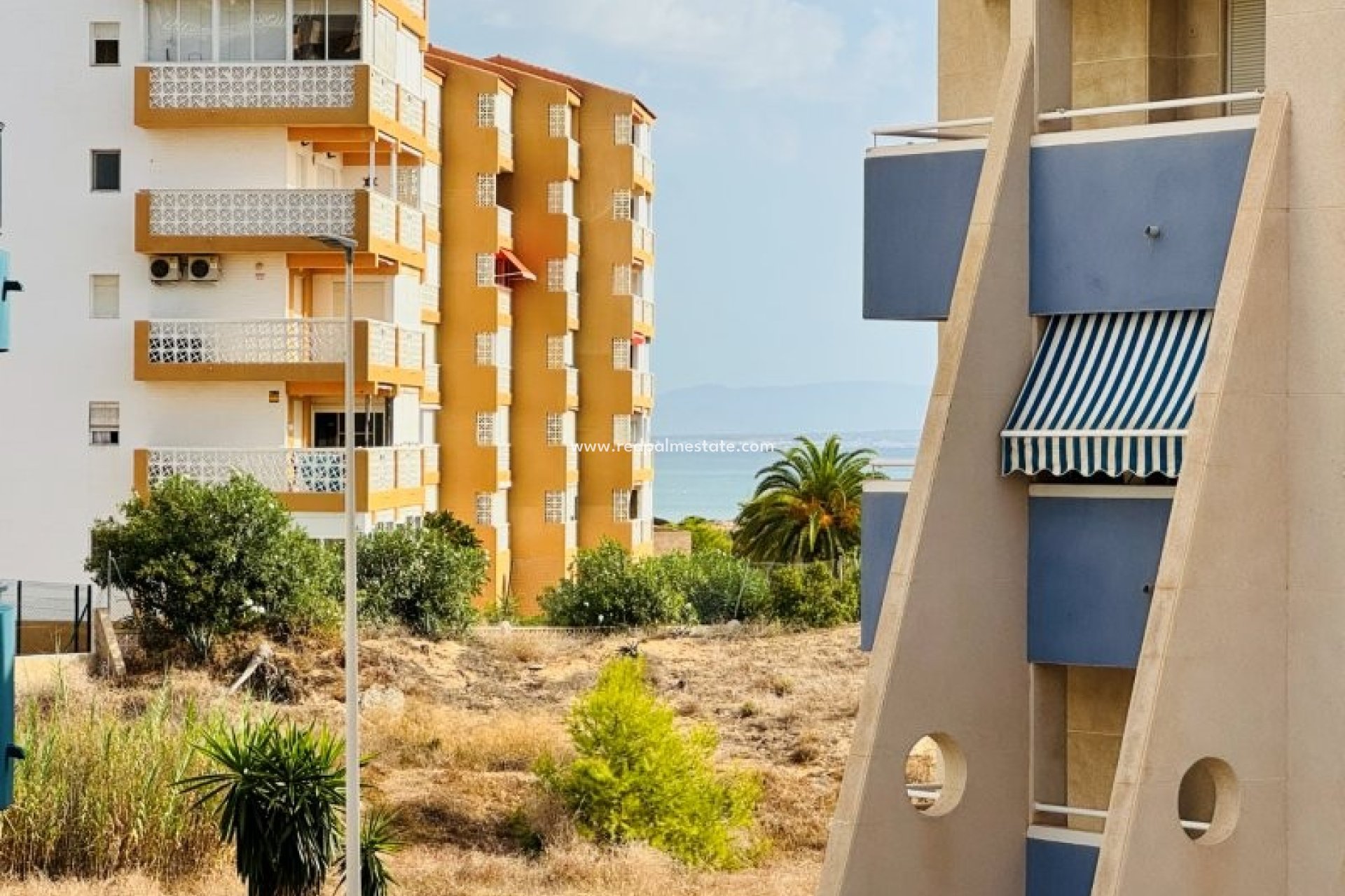 Resale - Apartment -
Torrevieja - La Mata