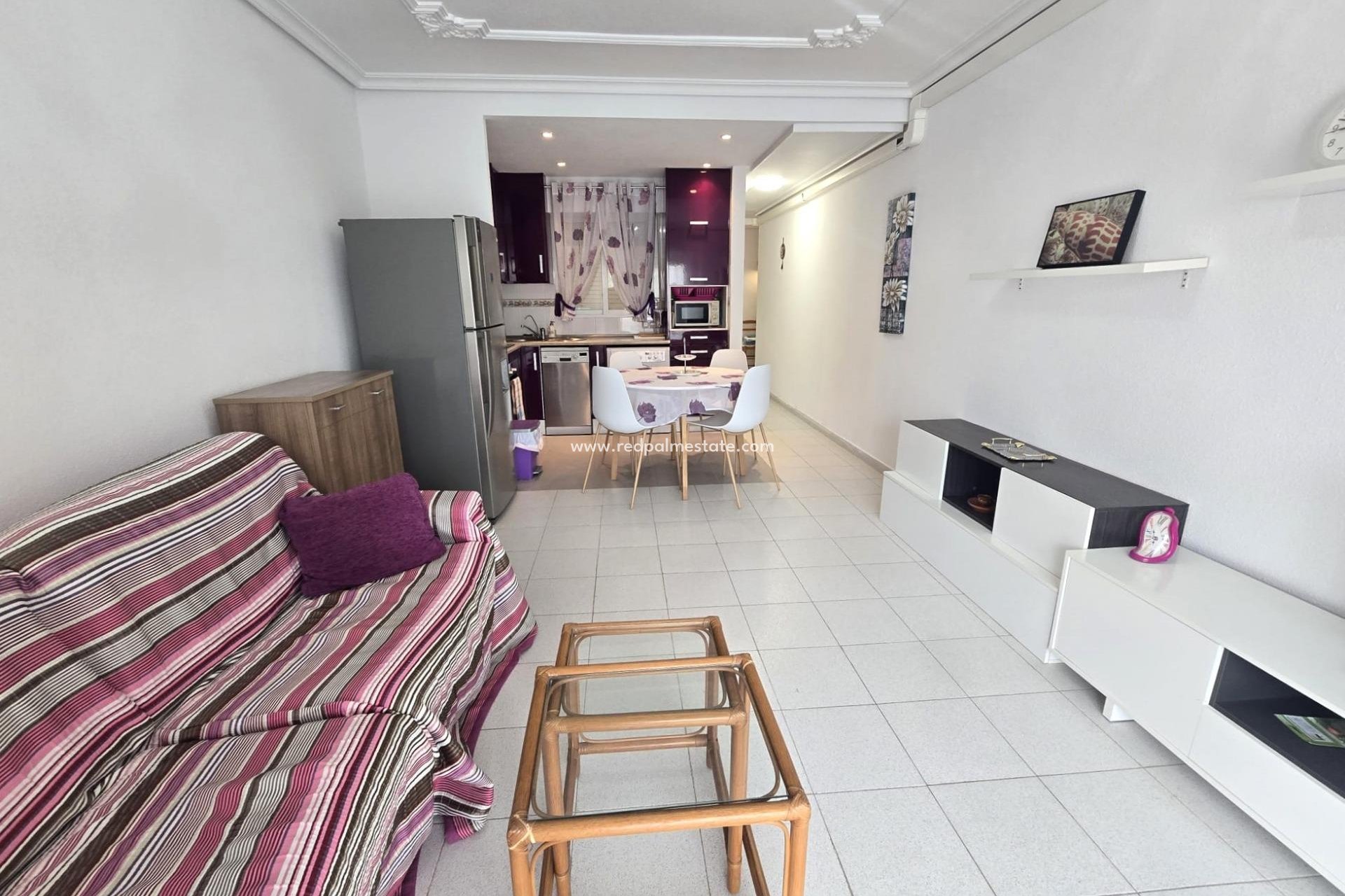 Resale - Apartment -
Torrevieja - La Mata