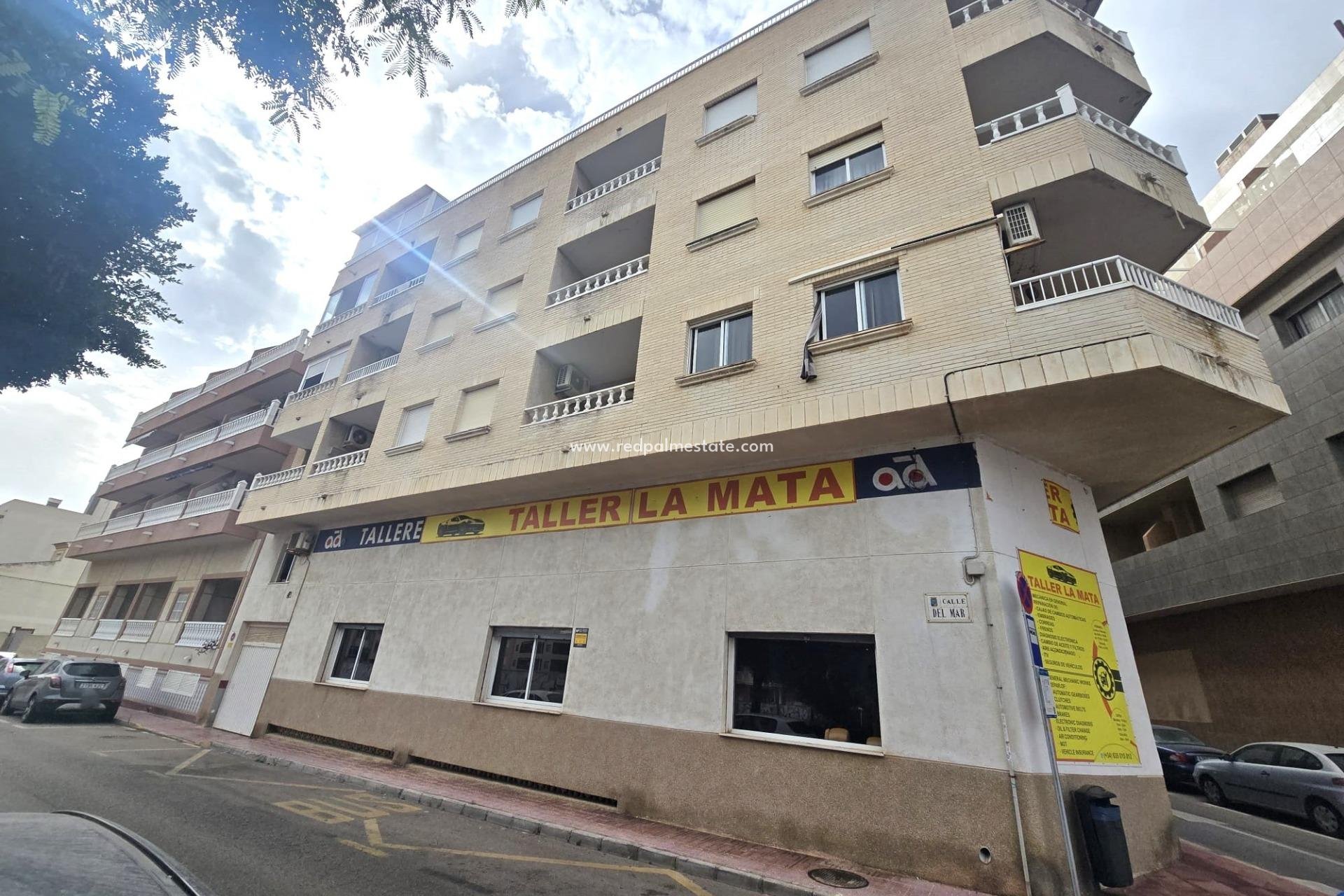 Resale - Apartment -
Torrevieja - La Mata