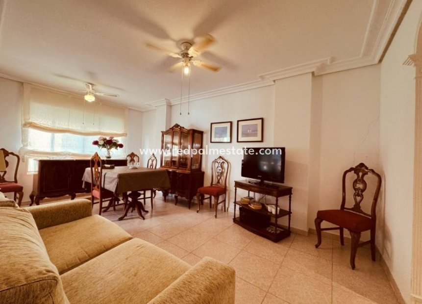Resale - Apartment -
Torrevieja - La Mata