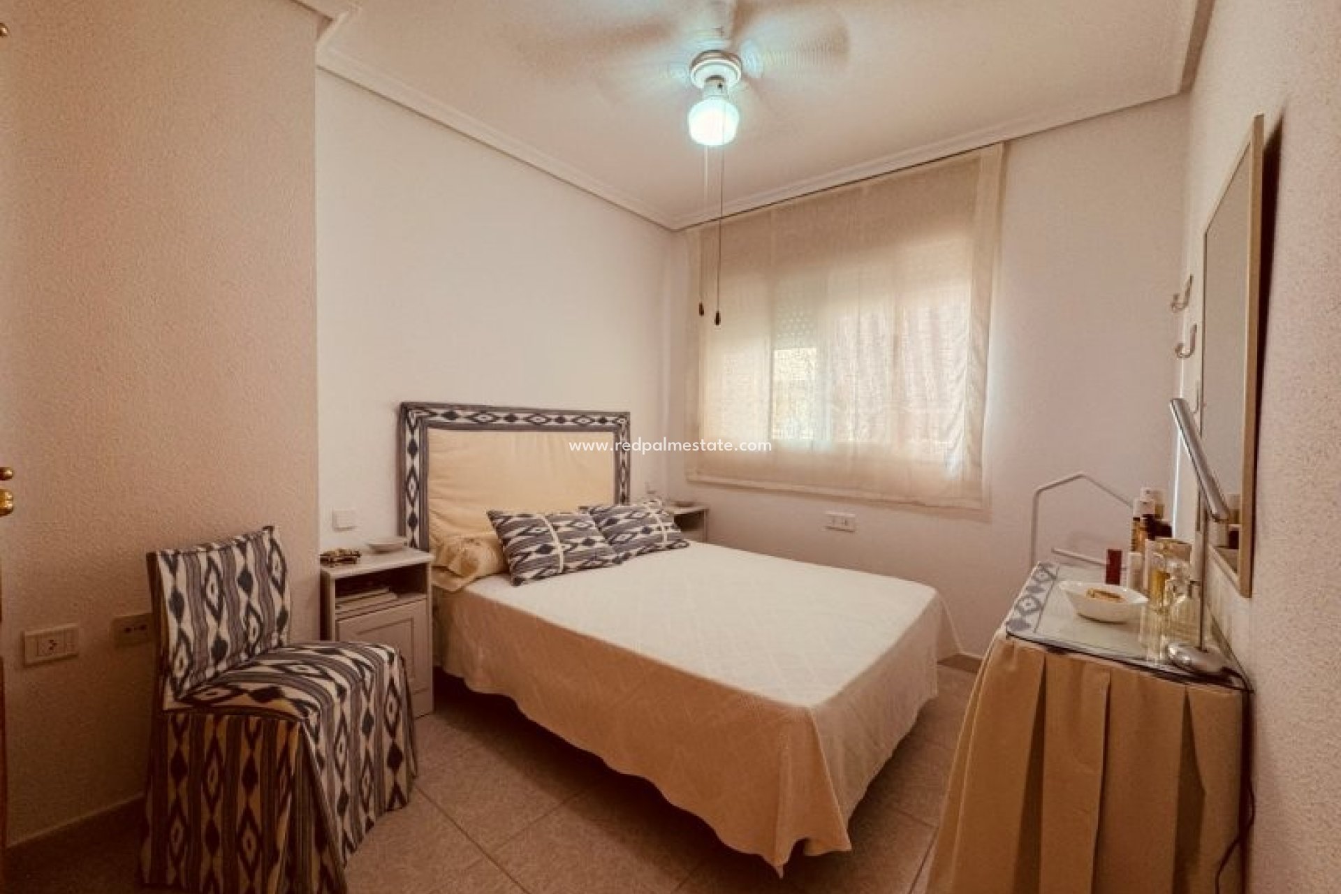 Resale - Apartment -
Torrevieja - La Mata