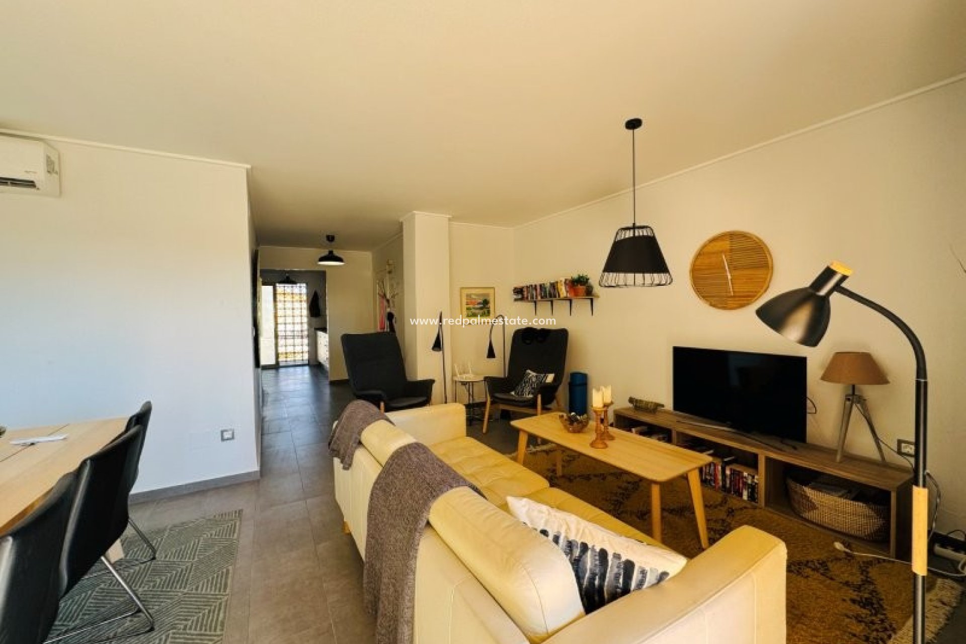 Resale - Apartment -
Torrevieja - La Mata