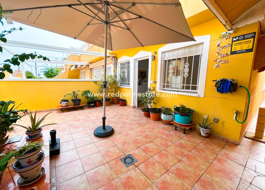 Resale - Apartment -
Torrevieja - La Mata