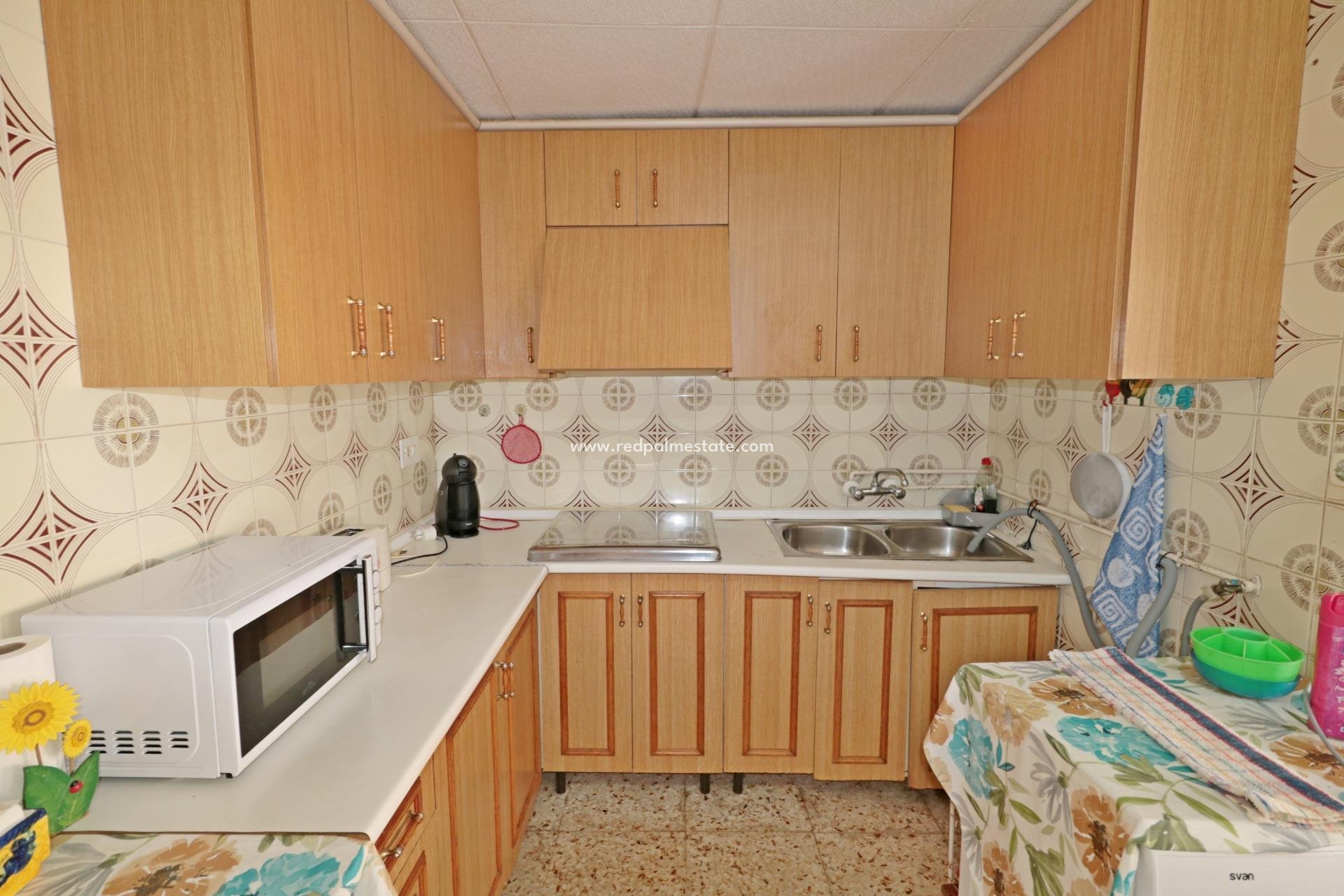 Resale - Apartment -
Torrevieja - La Mata