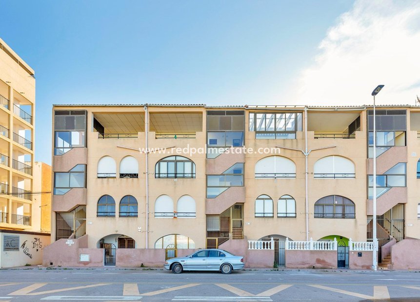 Resale - Apartment -
Torrevieja - La Mata