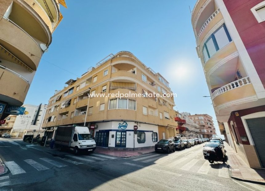 Resale - Apartment -
Torrevieja - La Mata