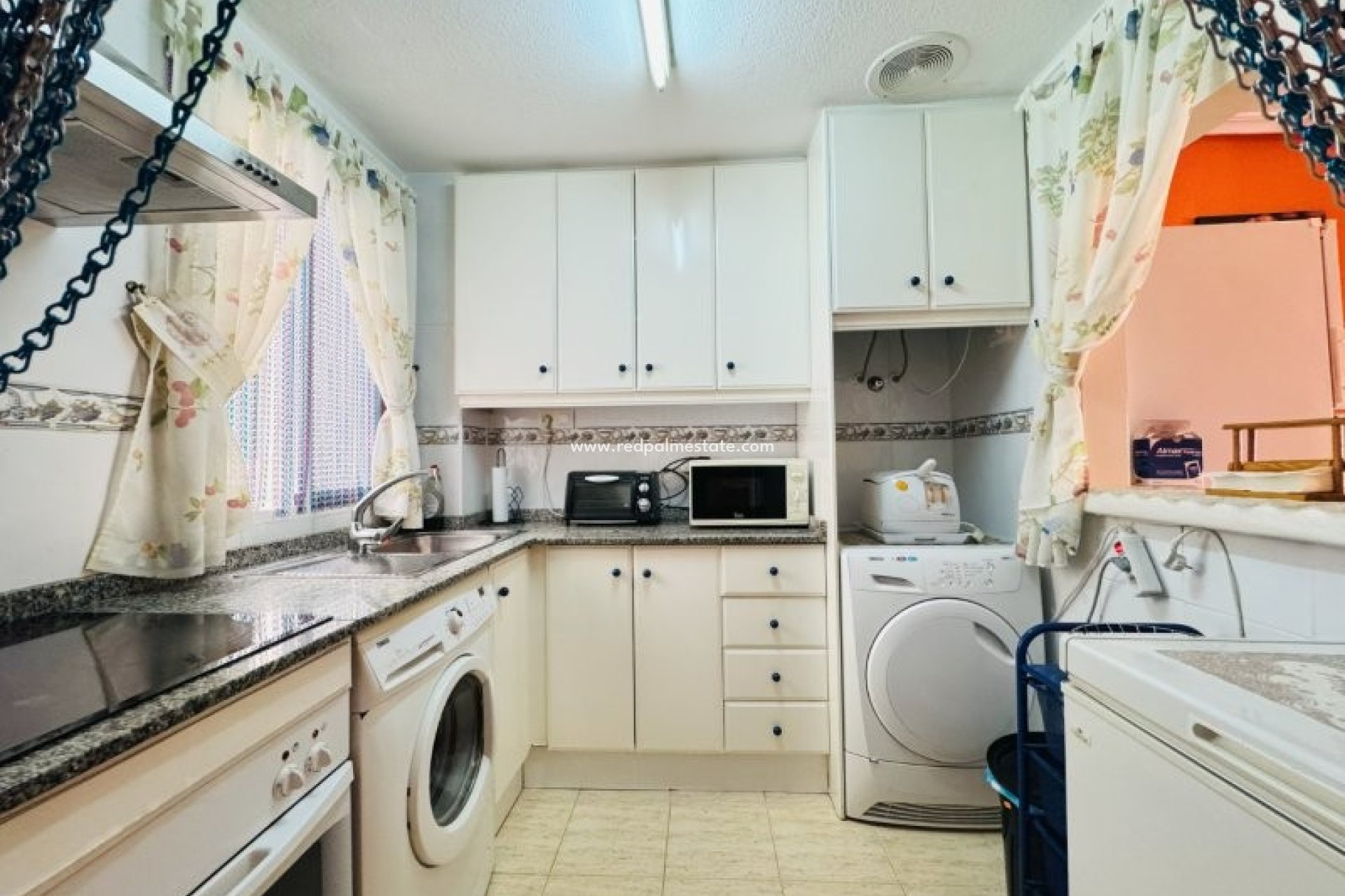 Resale - Apartment -
Torrevieja - La Mata