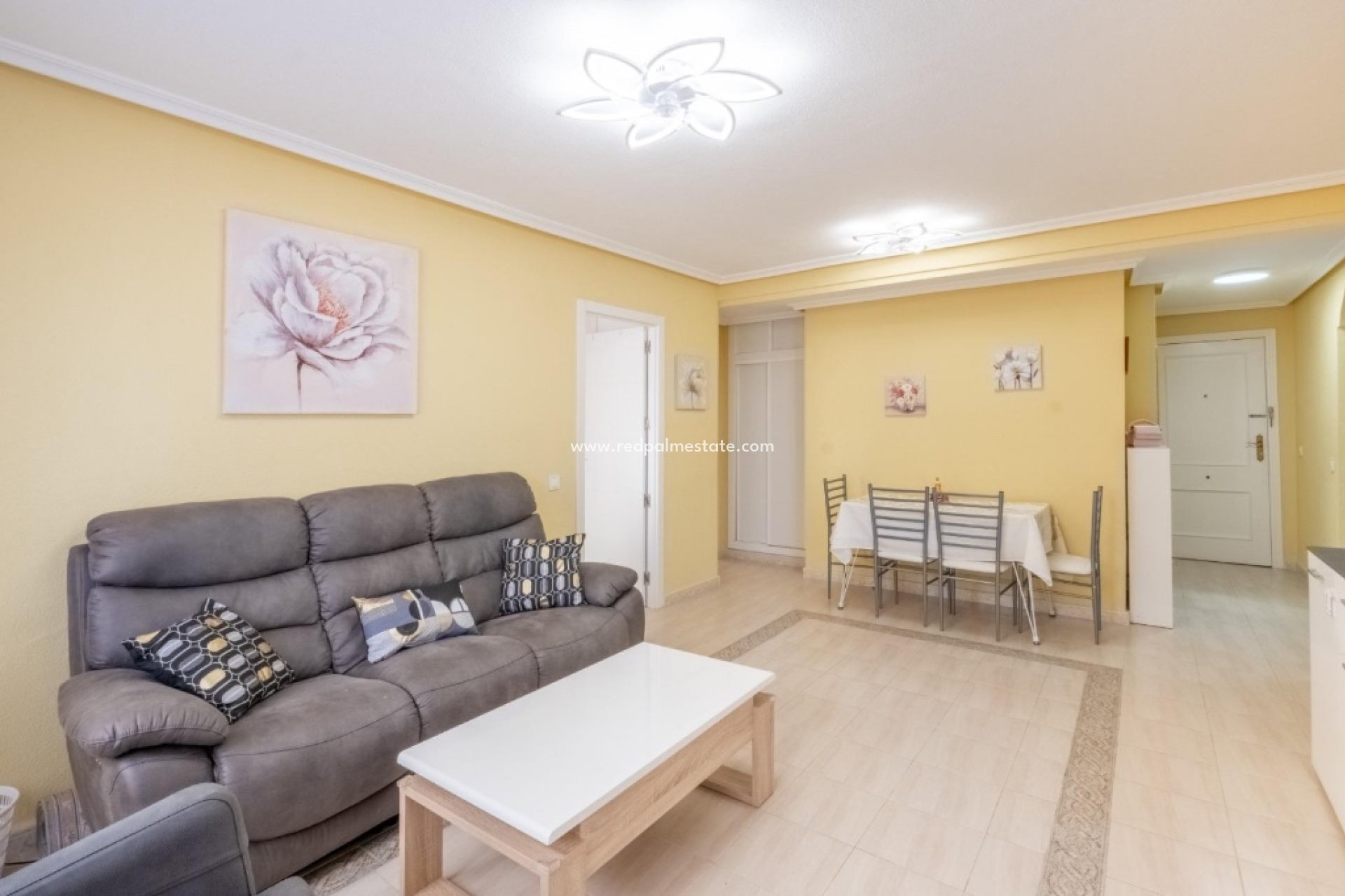 Resale - Apartment -
Torrevieja - La Mata
