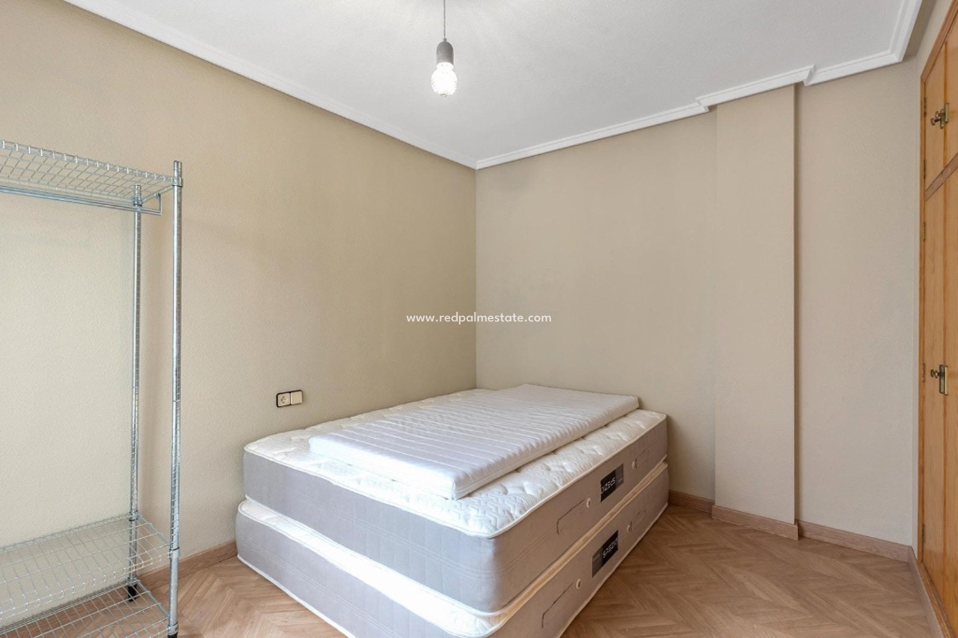 Resale - Apartment -
Torrevieja - La Mata