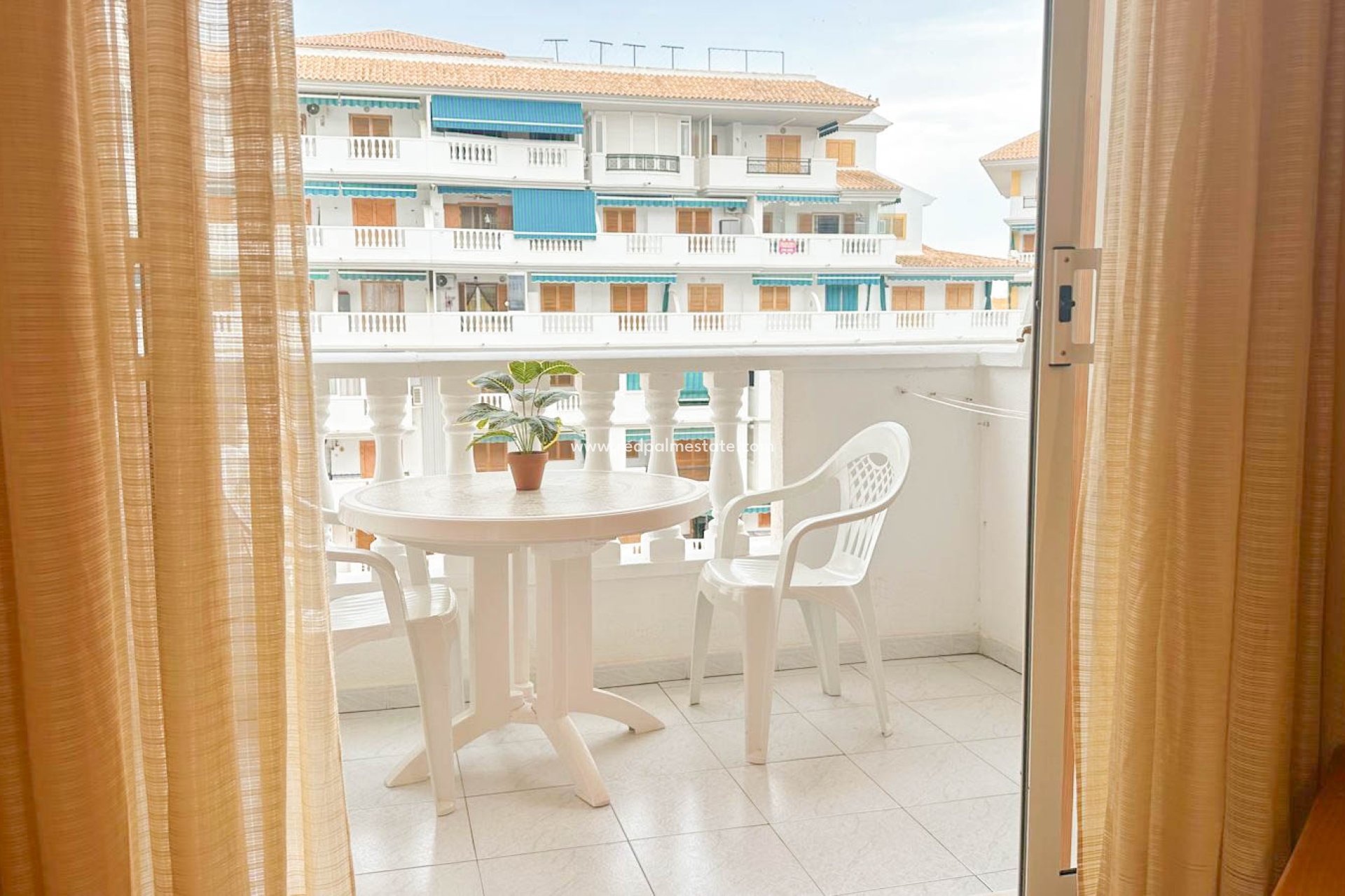 Resale - Apartment -
Torrevieja - La Mata