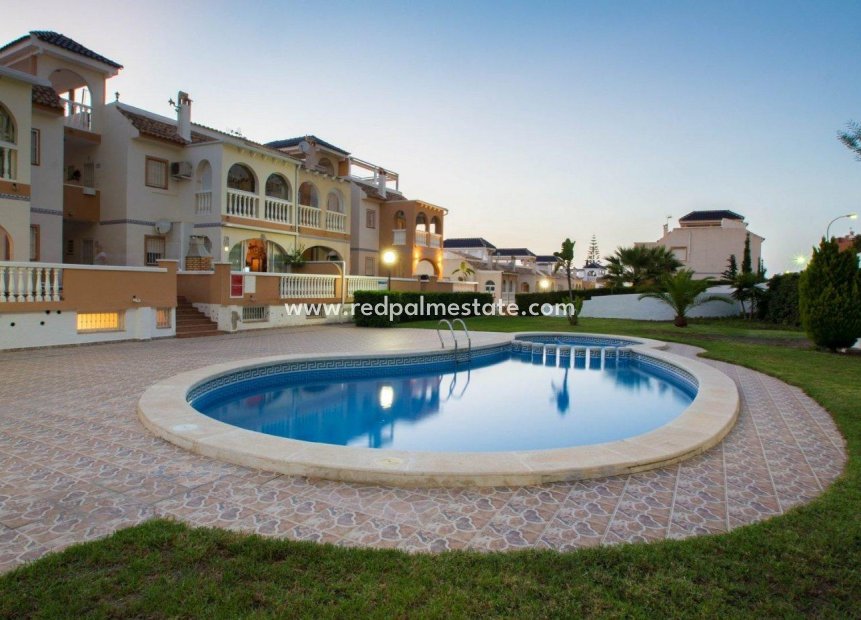 Resale - Apartment -
Torrevieja - La Mata