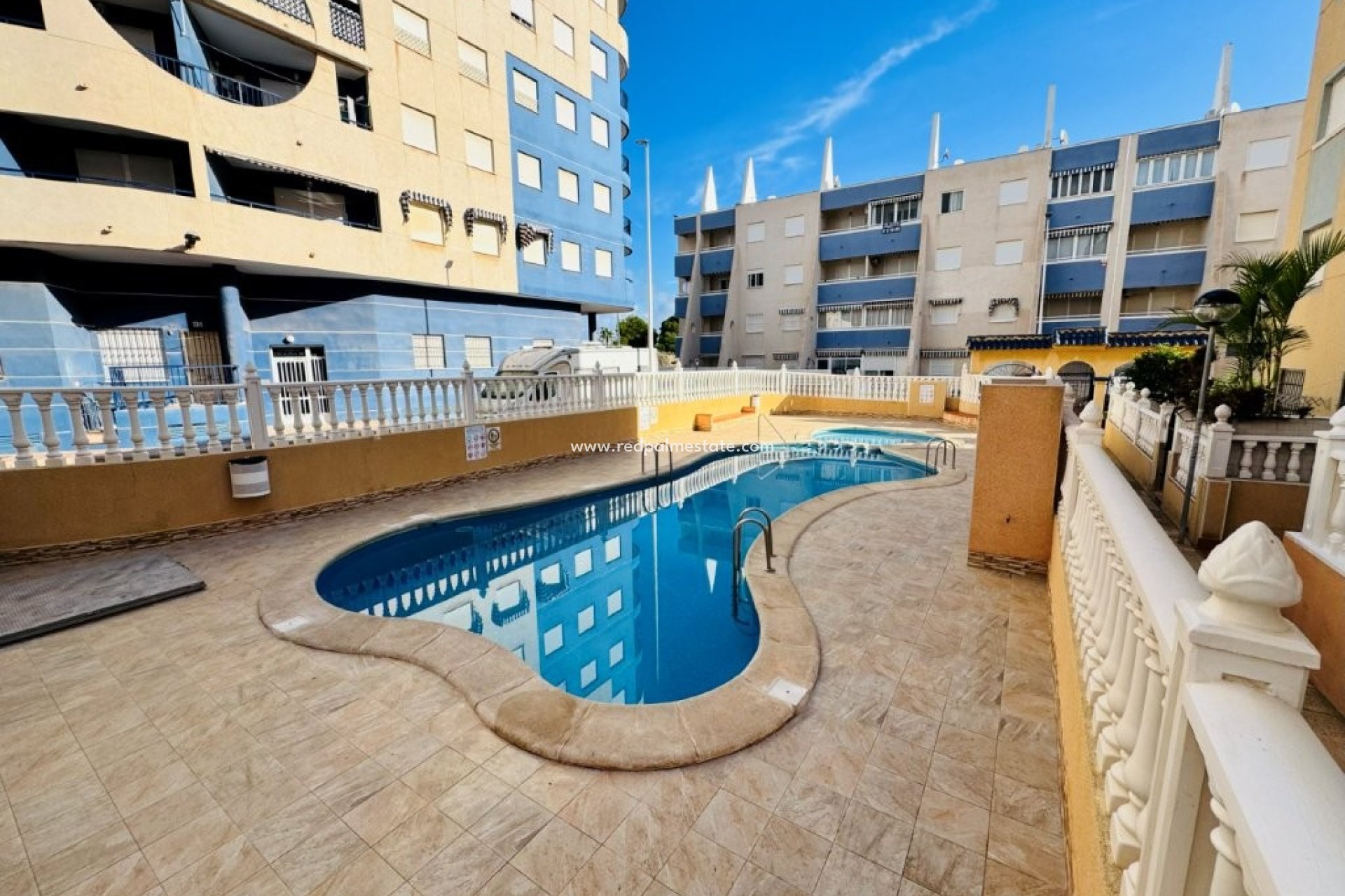 Resale - Apartment -
Torrevieja - La Mata
