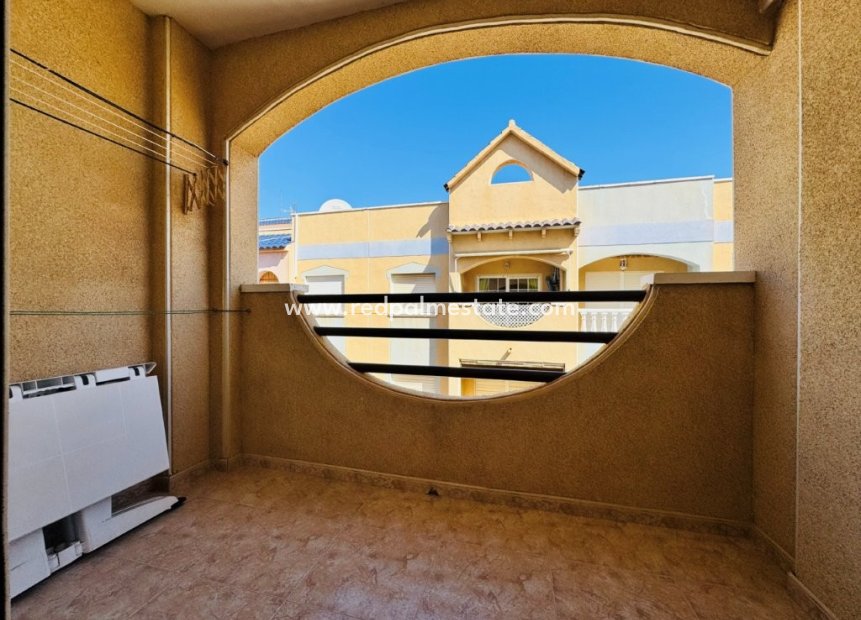 Resale - Apartment -
Torrevieja - La Mata