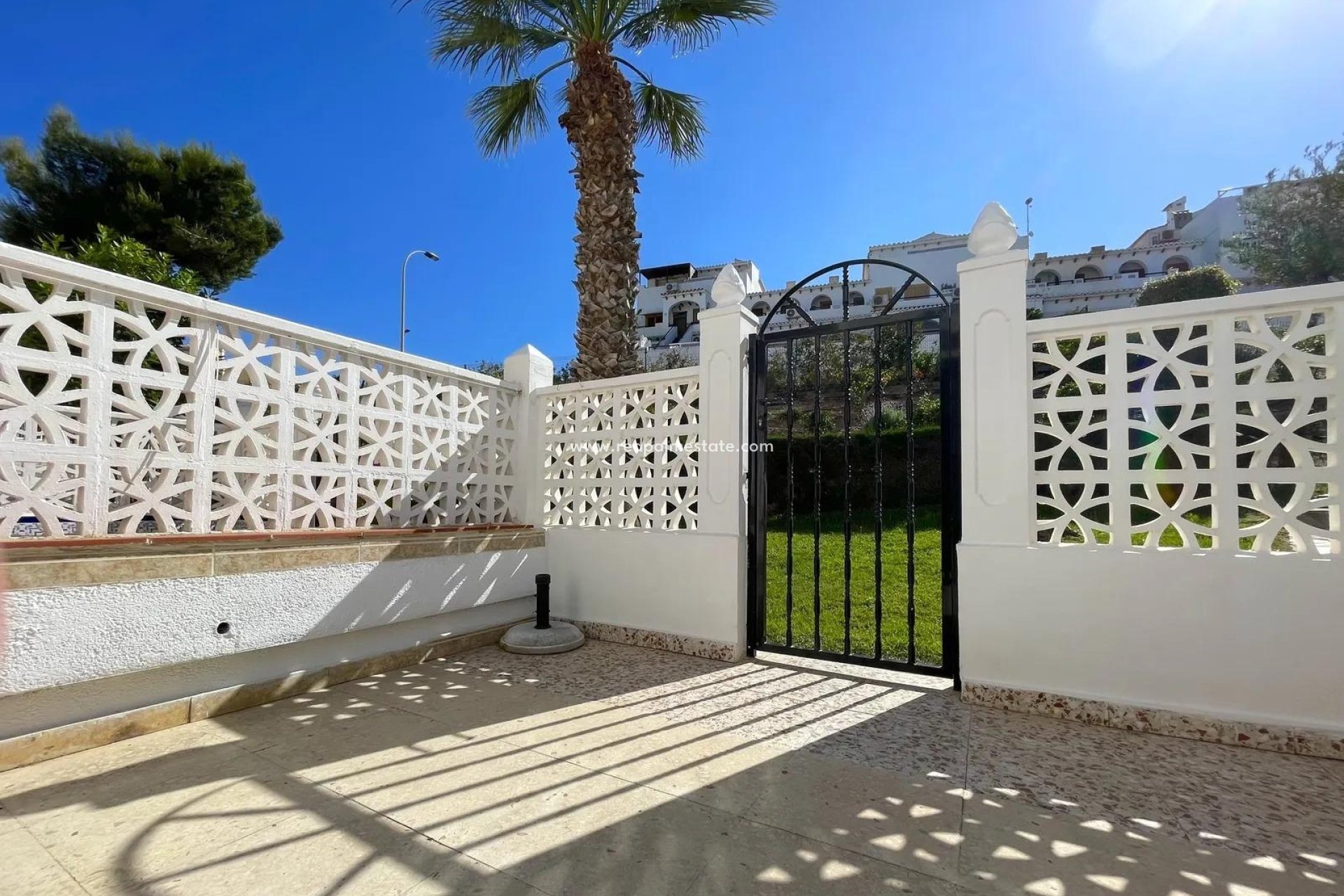 Resale - Apartment -
Torrevieja - La Mata