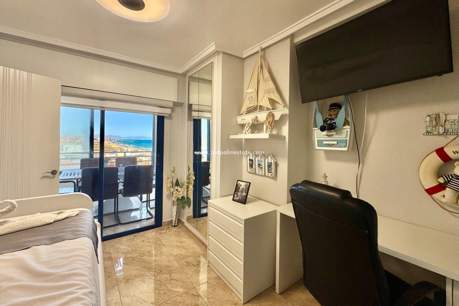 Resale - Apartment -
Torrevieja - La Mata