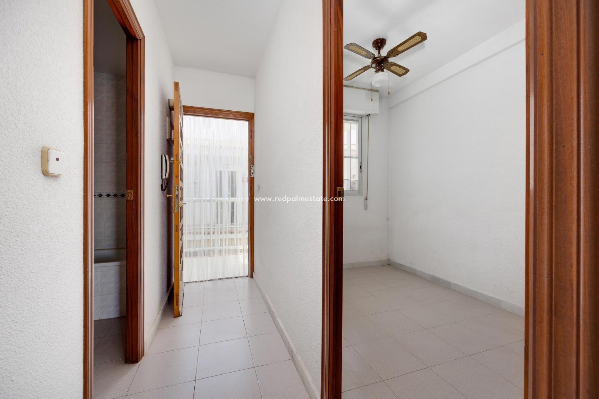 Resale - Apartment -
Torrevieja - La Mata