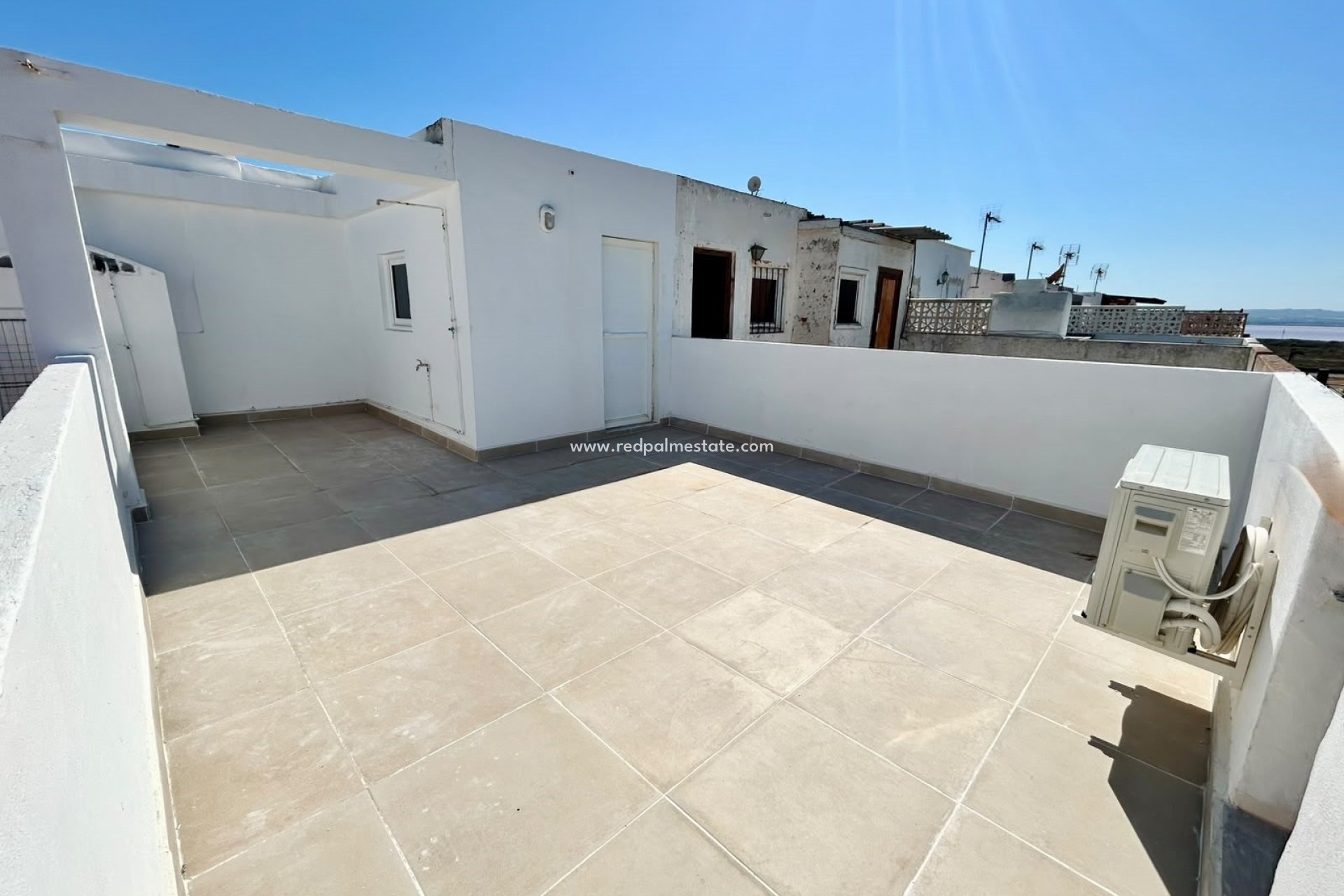 Resale - Apartment -
Torrevieja - La Siesta - El Salado -  Torreta