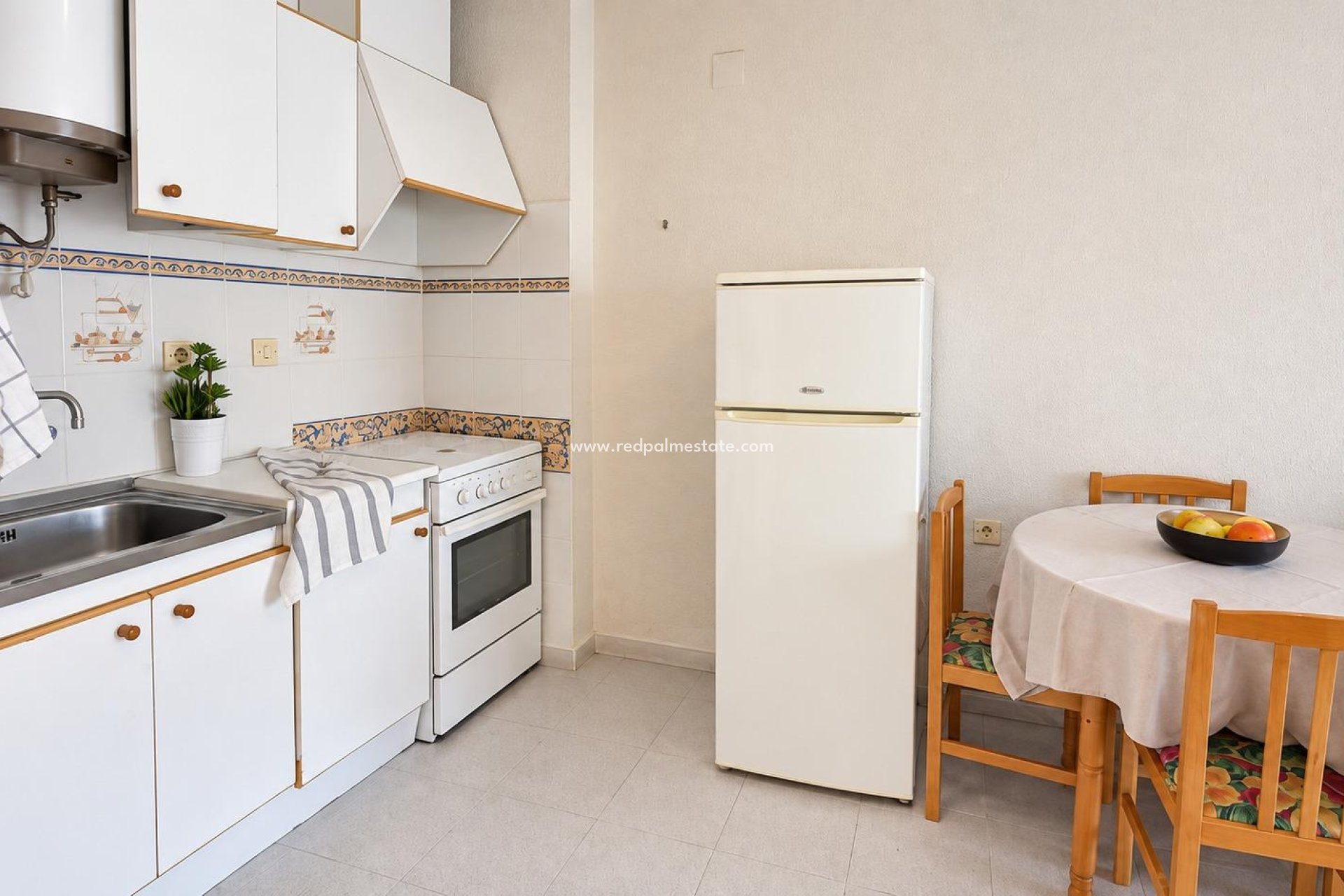 Resale - Apartment -
Torrevieja - La Siesta - El Salado - Torreta
