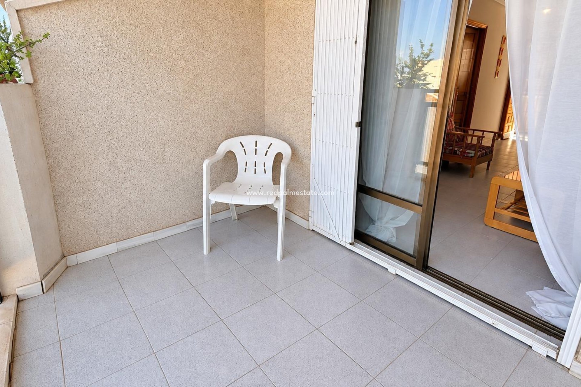 Resale - Apartment -
Torrevieja - La Siesta - El Salado - Torreta