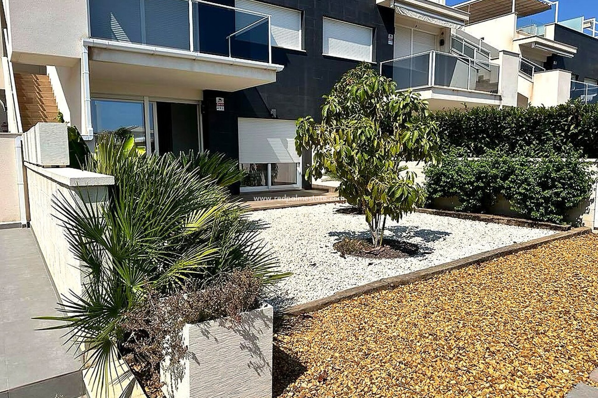 Resale - Apartment -
Torrevieja - La Siesta - El Salado - Torreta