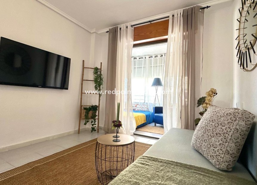 Resale - Apartment -
Torrevieja - La Siesta - El Salado -  Torreta