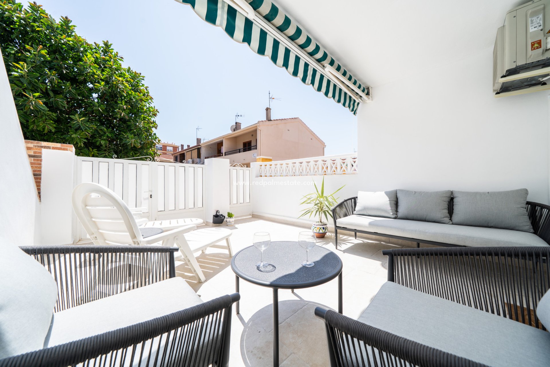 Resale - Apartment -
Torrevieja - La Veleta