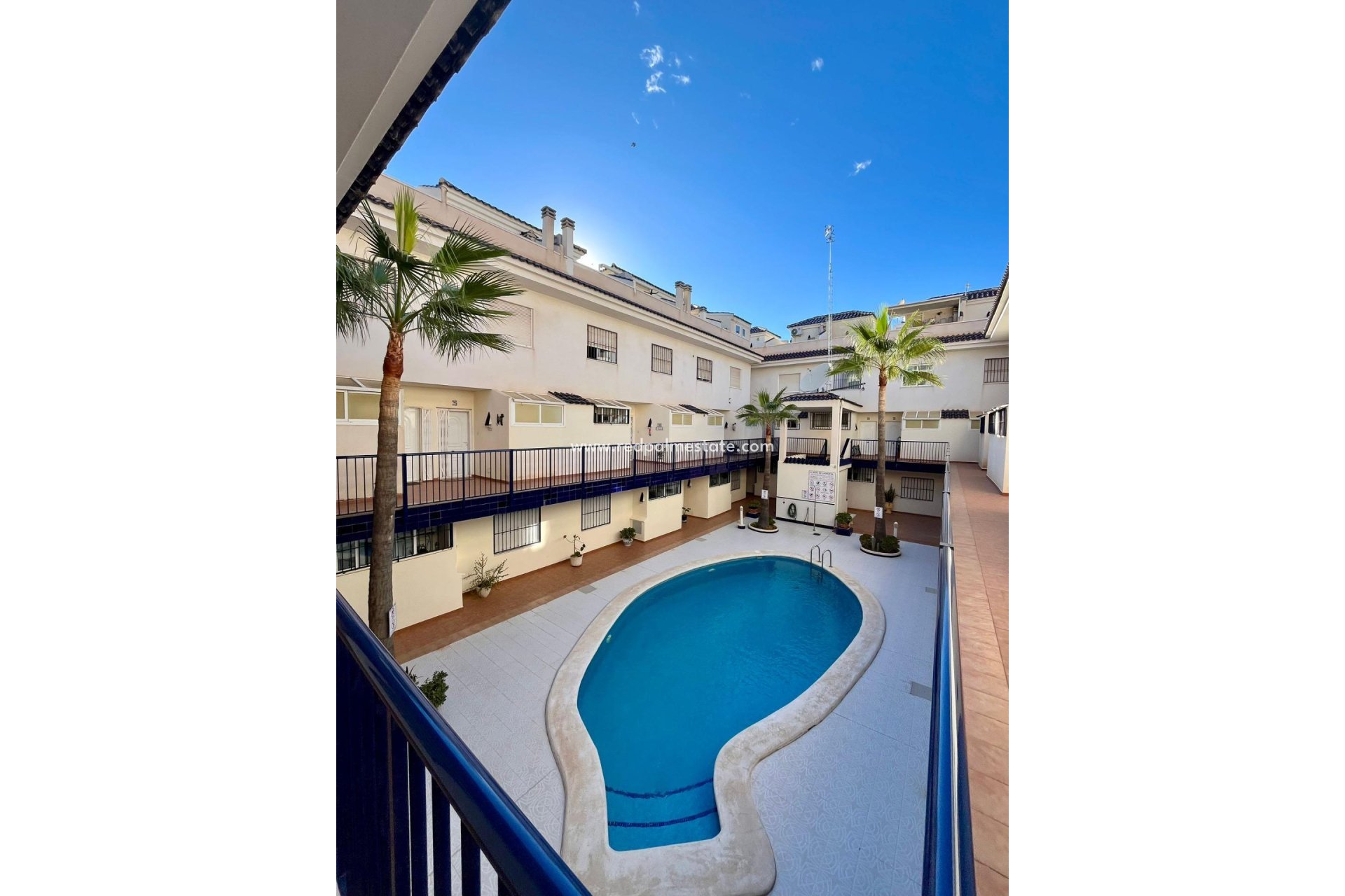 Resale - Apartment -
Torrevieja - La Veleta