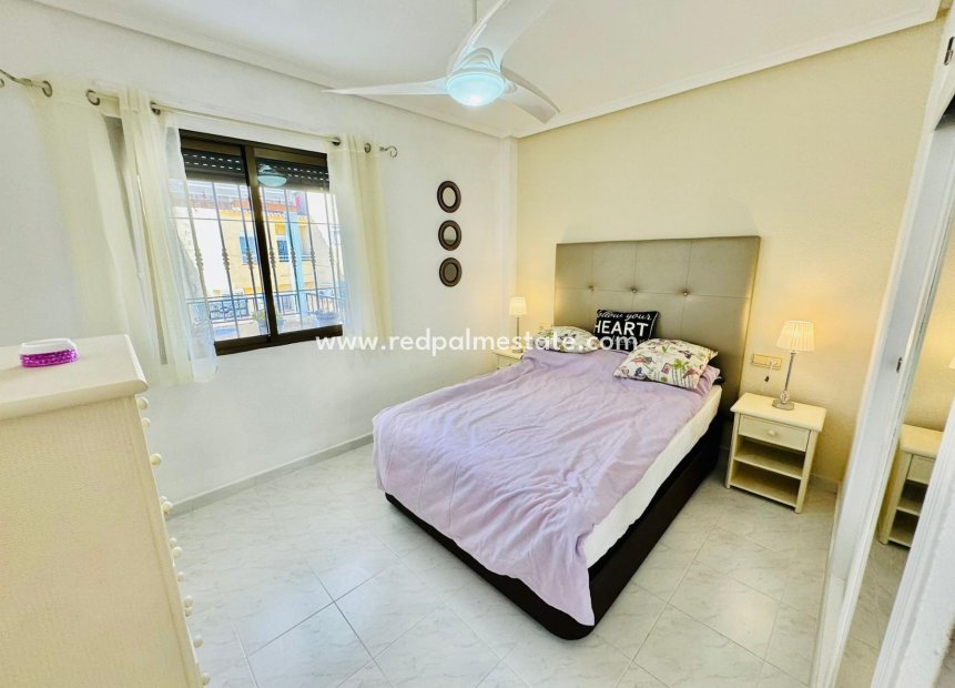 Resale - Apartment -
Torrevieja - La veleta