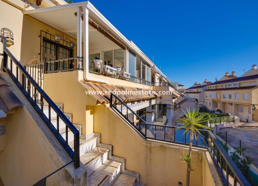 Resale - Apartment -
Torrevieja - La Veleta